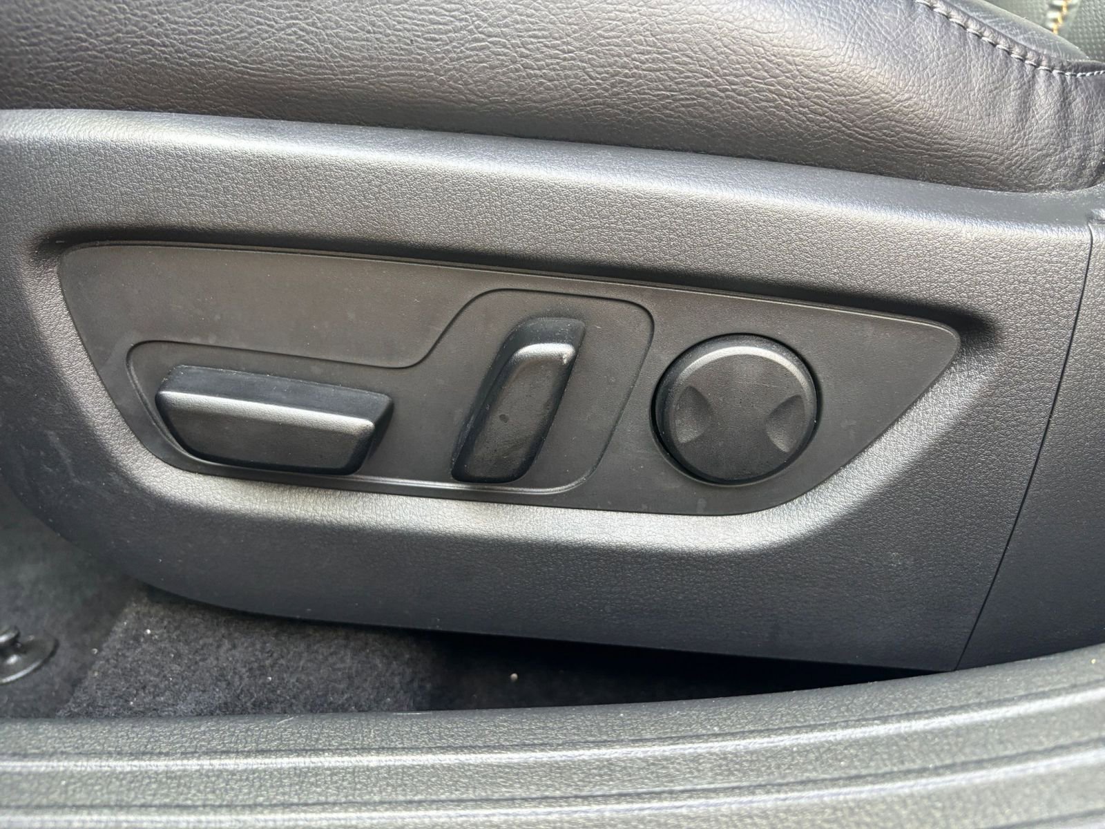 Thumbnail: 2025 Mazda CX-50 - 22