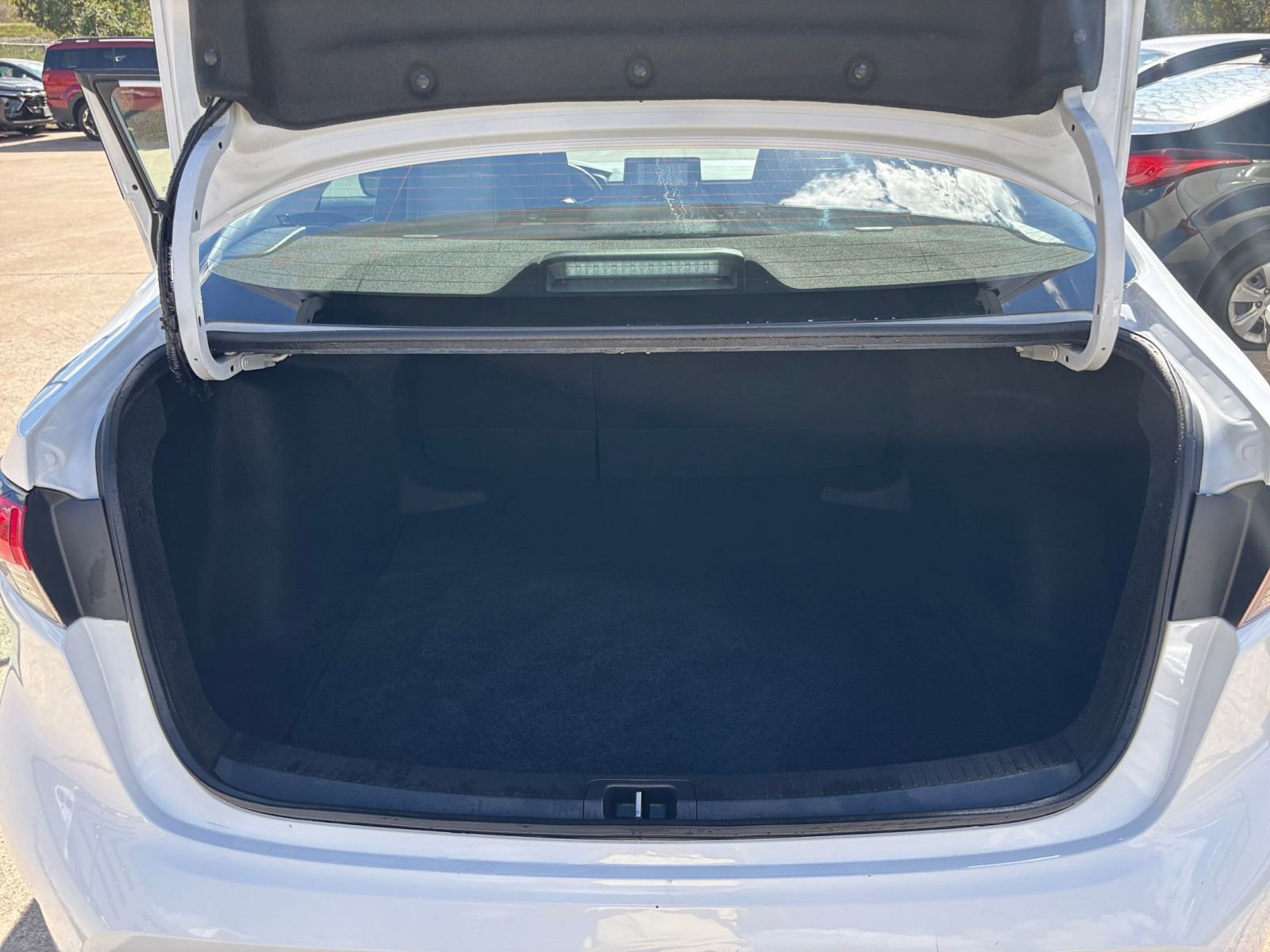 Thumbnail: 2025 Toyota Corolla - 29