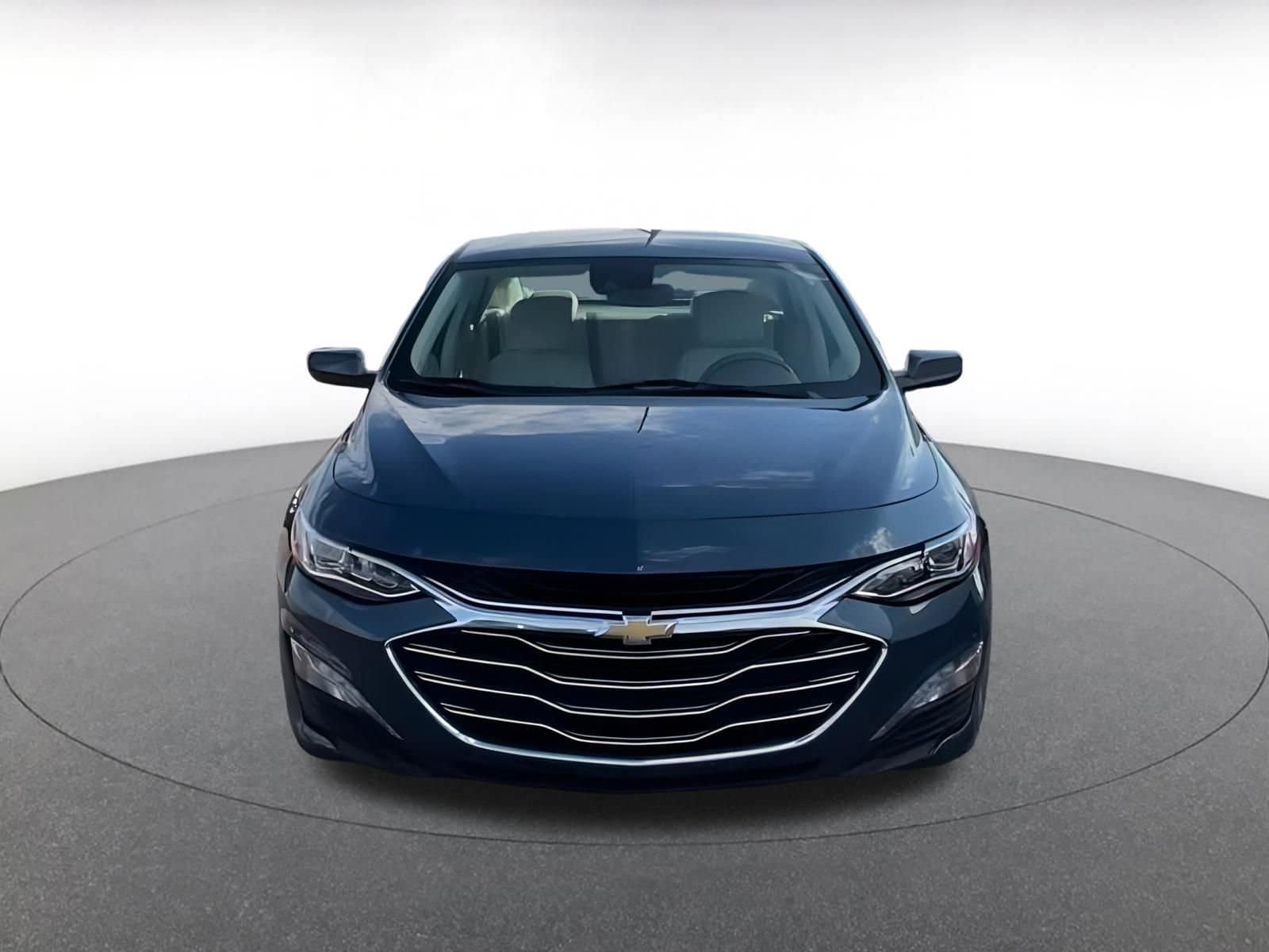 Thumbnail: 2024 Chevrolet Malibu - 4