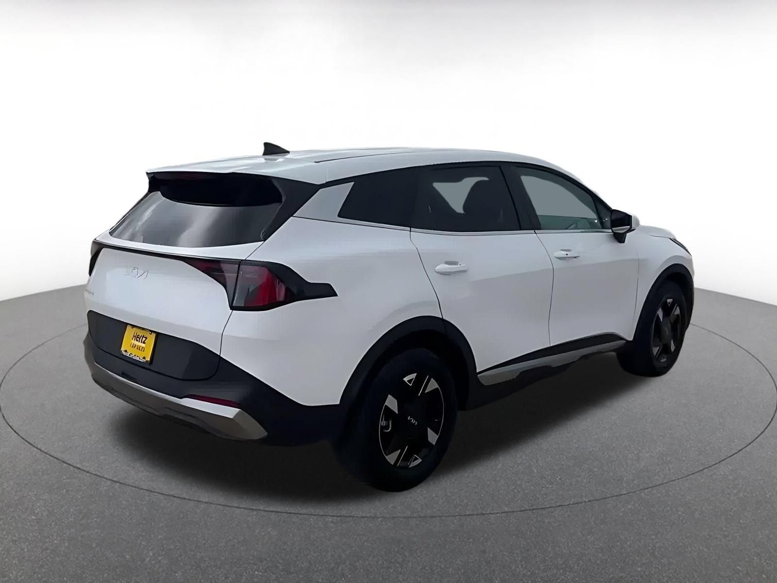 Thumbnail: 2026 Kia Sportage - 12