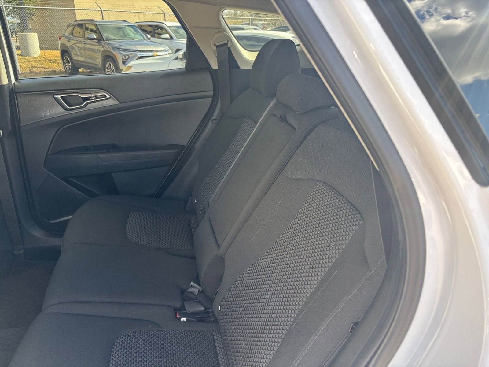 Thumbnail: 2025 Kia Sportage - 35