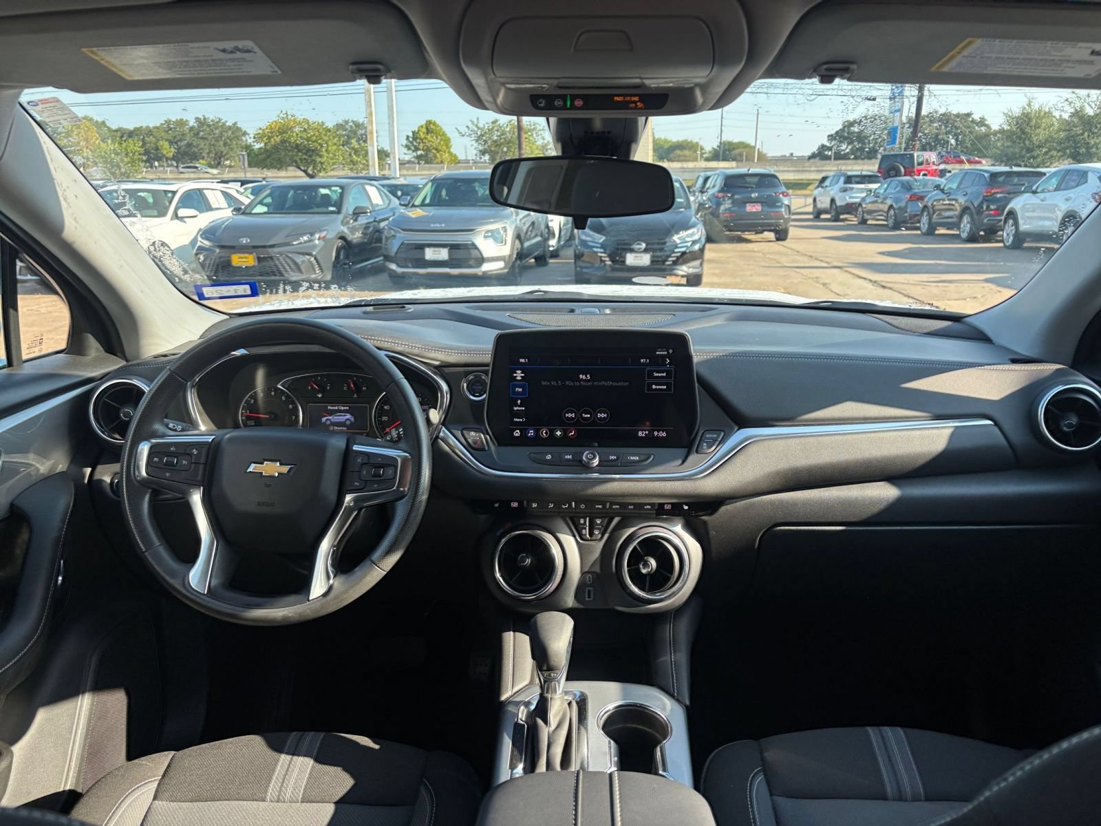 Thumbnail: 2026 Chevrolet Blazer - 33