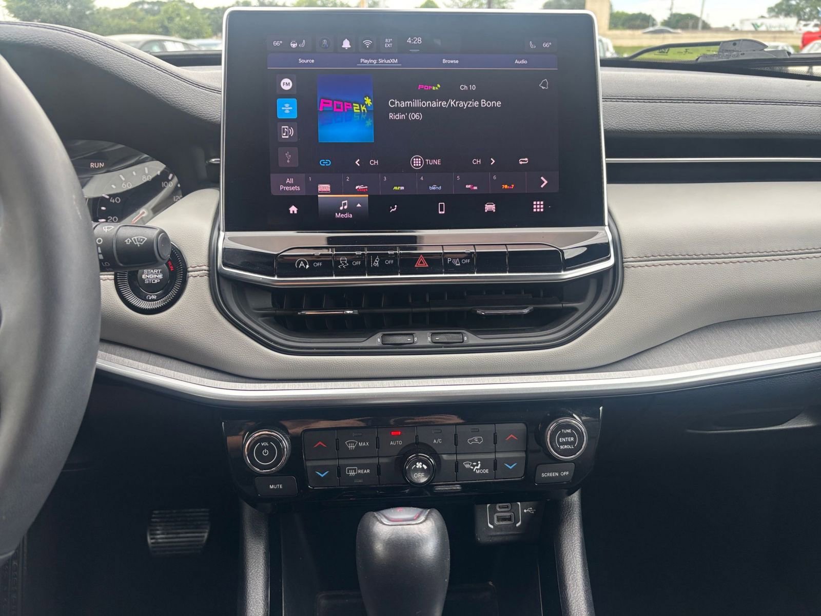 Thumbnail: 2025 Jeep Compass - 17