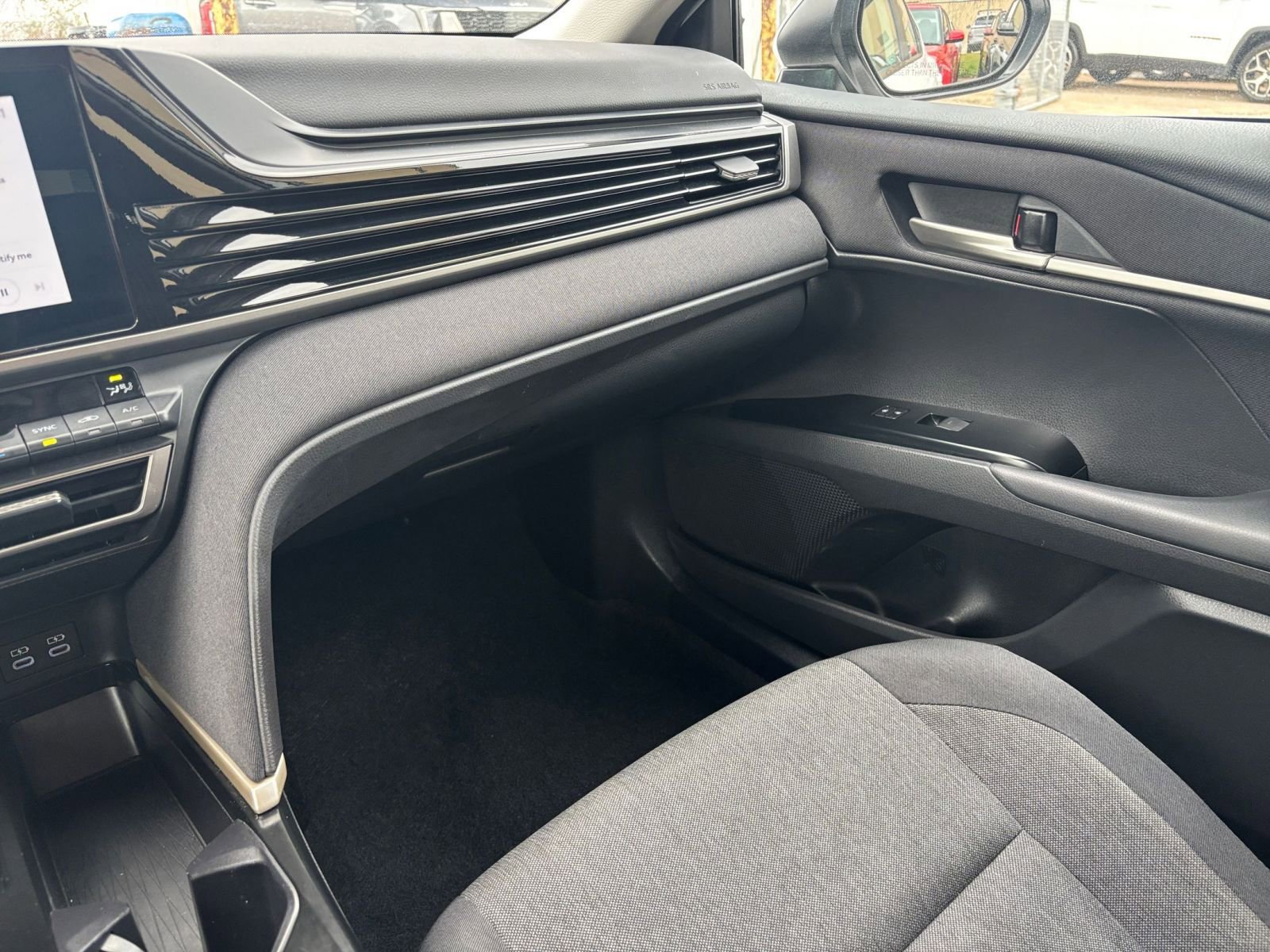 Thumbnail: 2025 Toyota Camry - 34