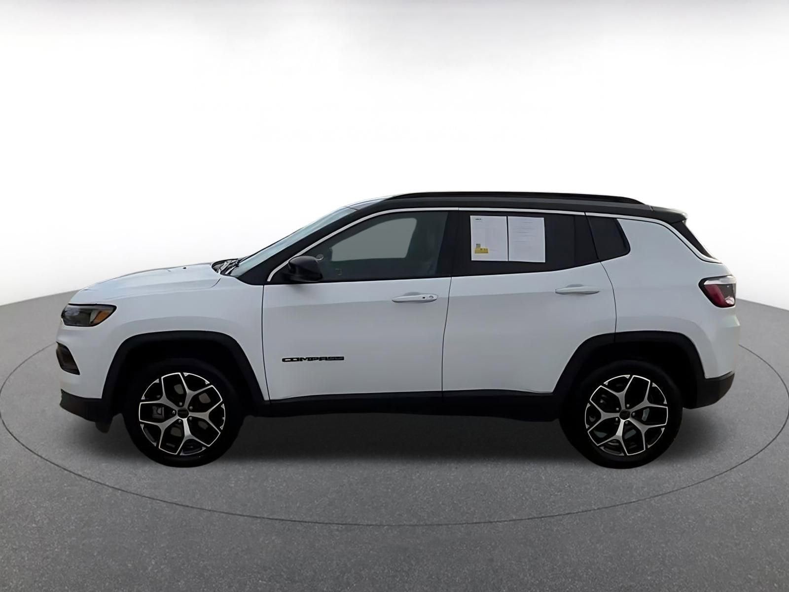 Thumbnail: 2025 Jeep Compass - 9