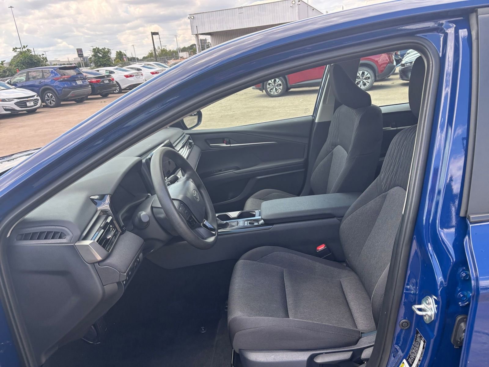 2025 Toyota Camry LE 21