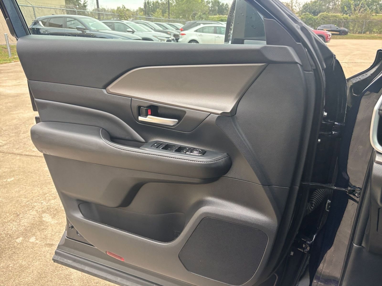 Thumbnail: 2025 Toyota Grand Highlander - 20