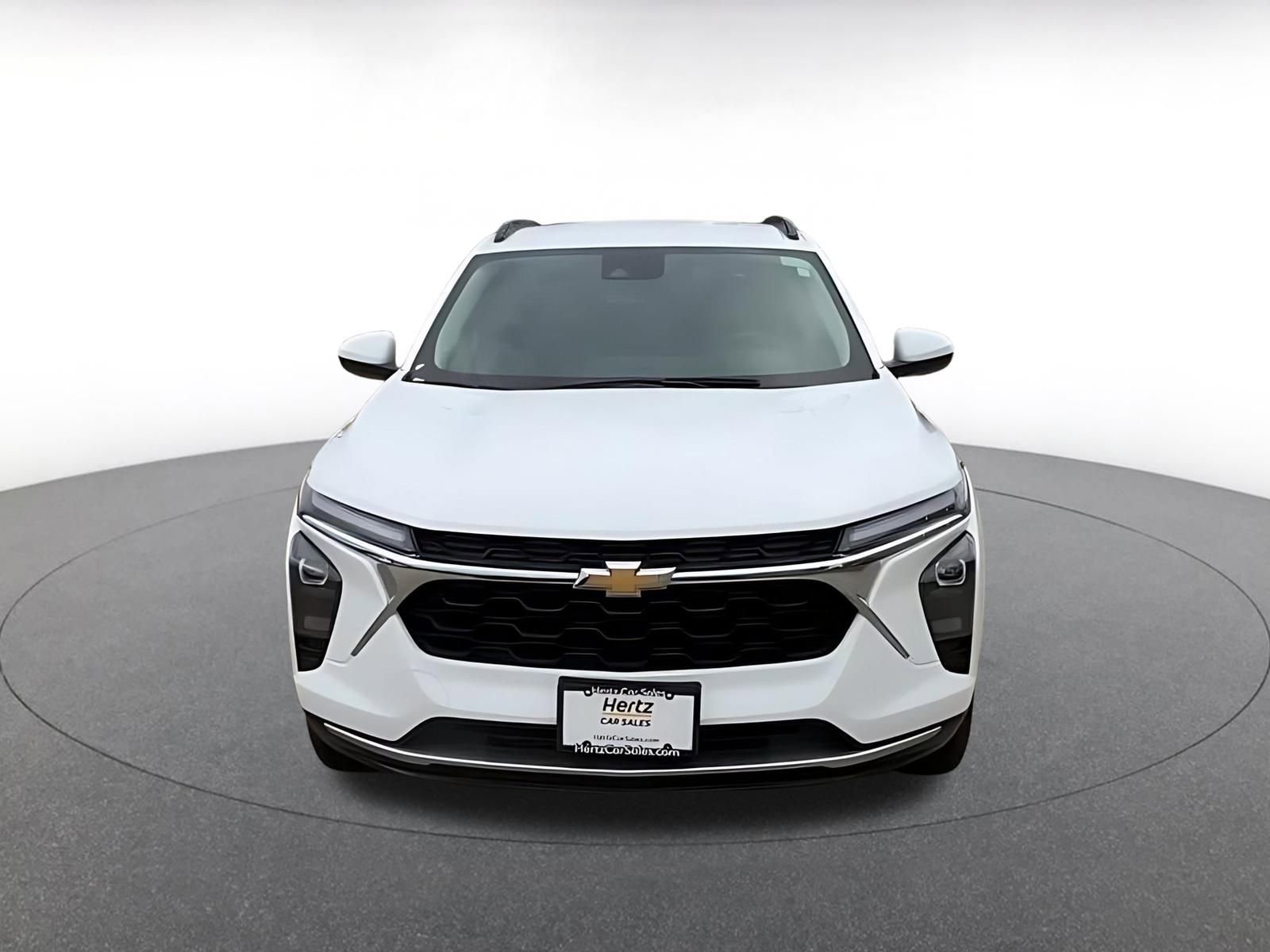 Thumbnail: 2025 Chevrolet Trax - 4