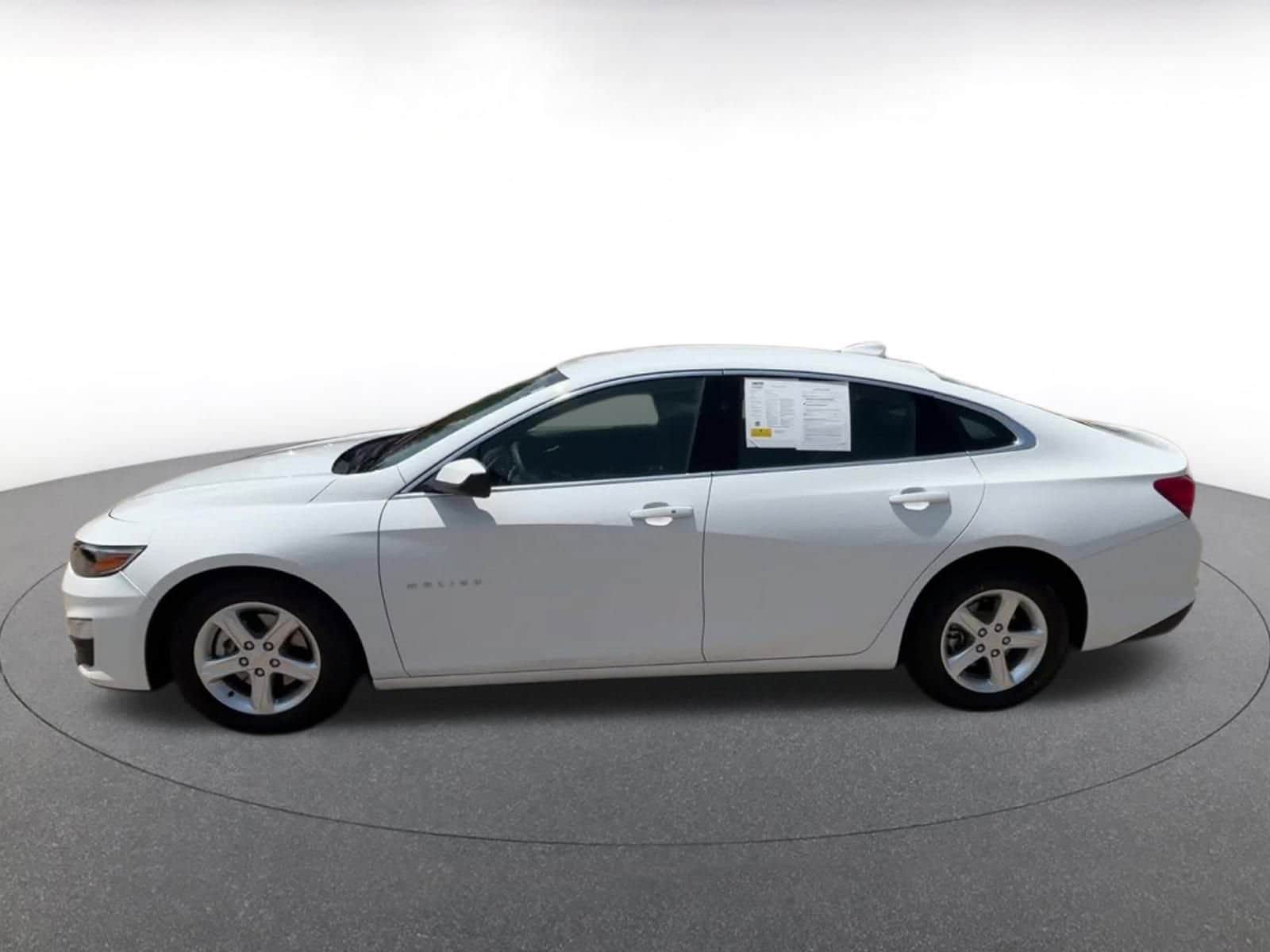 Thumbnail: 2024 Chevrolet Malibu - 8