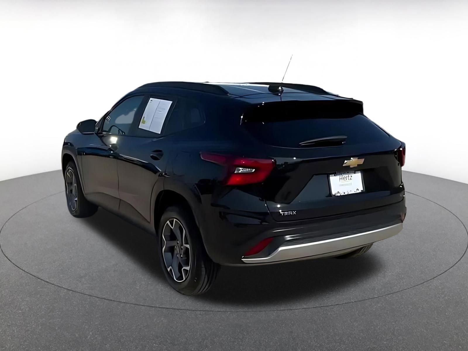 Thumbnail: 2025 Chevrolet Trax - 14