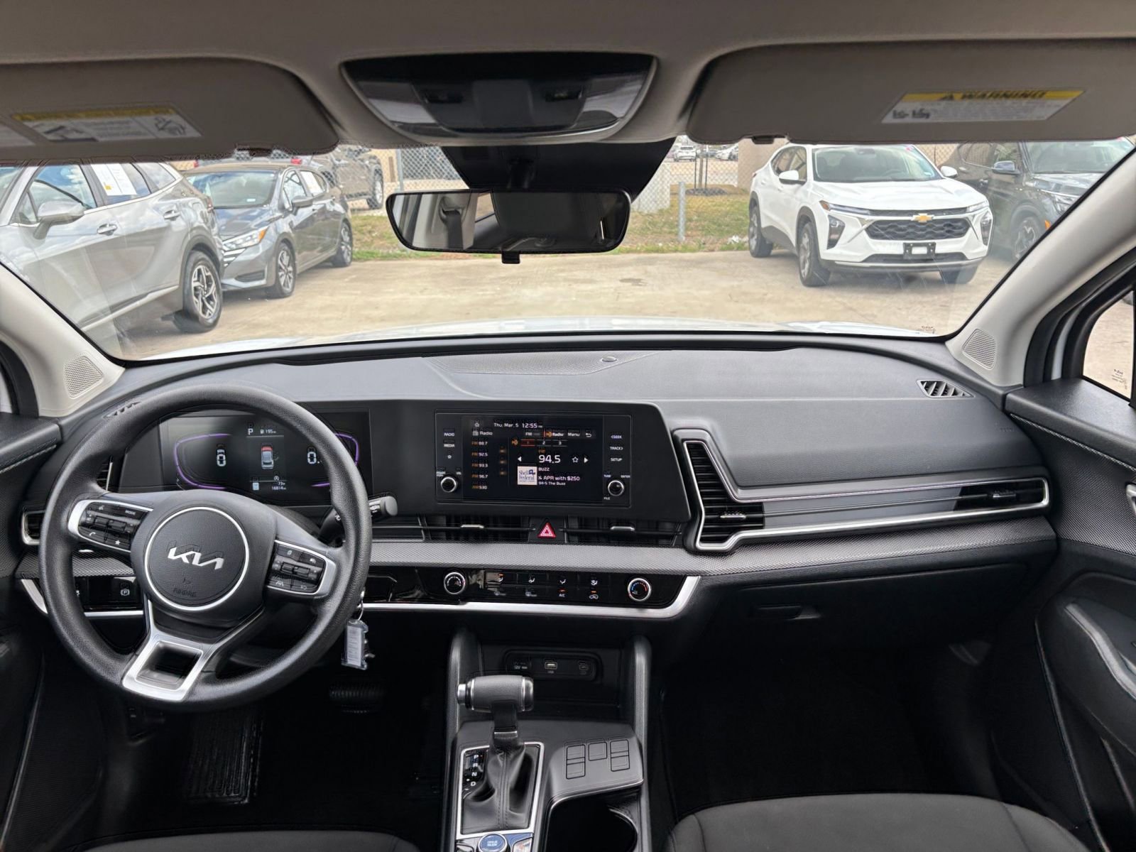 Thumbnail: 2025 Kia Sportage - 32