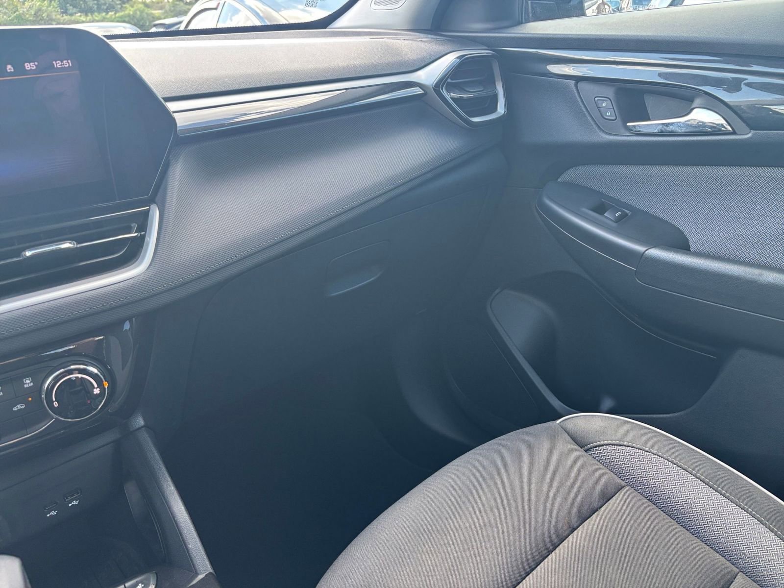 Thumbnail: 2025 Chevrolet TrailBlazer - 33