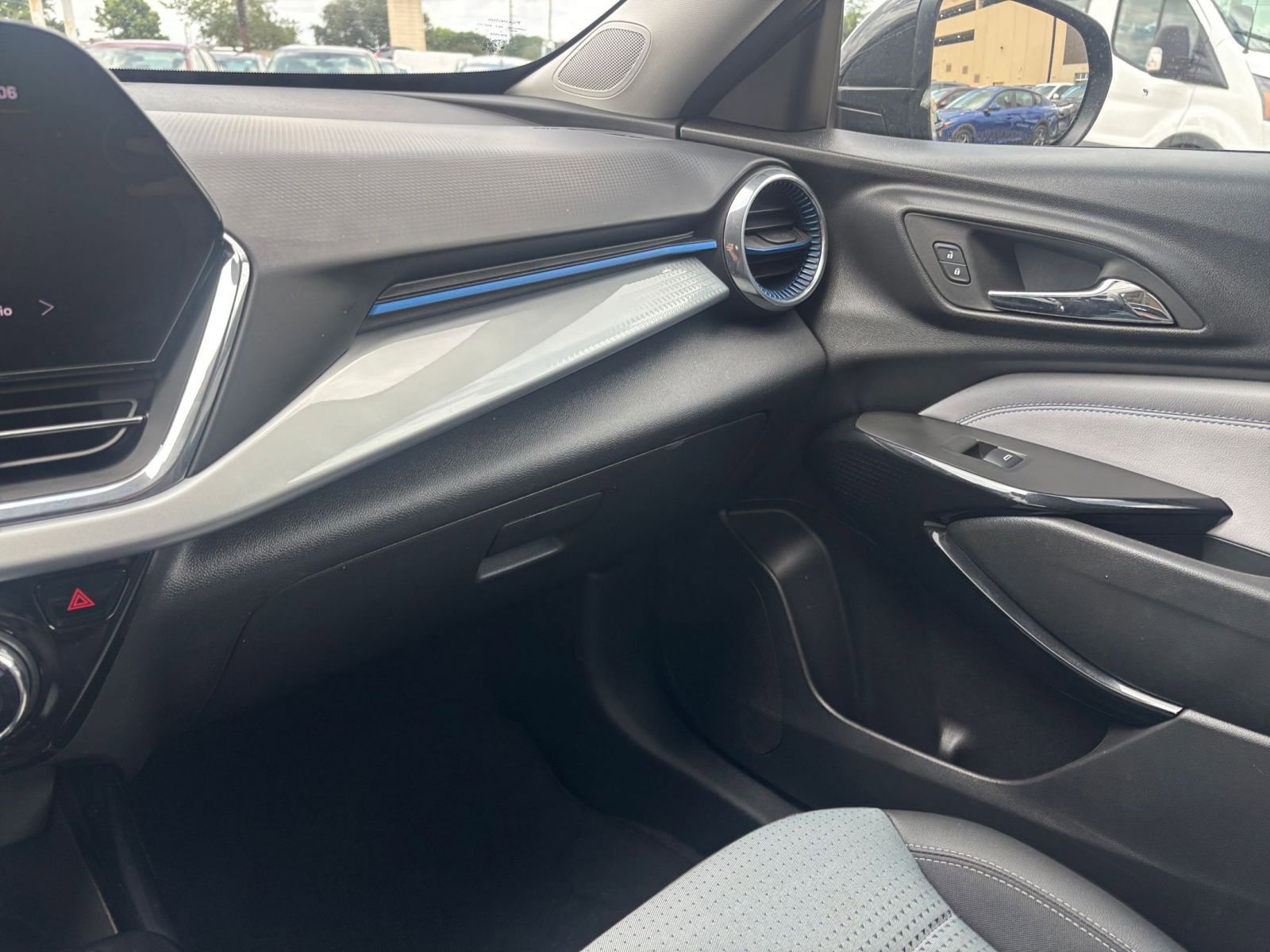 Thumbnail: 2025 Chevrolet Trax - 34