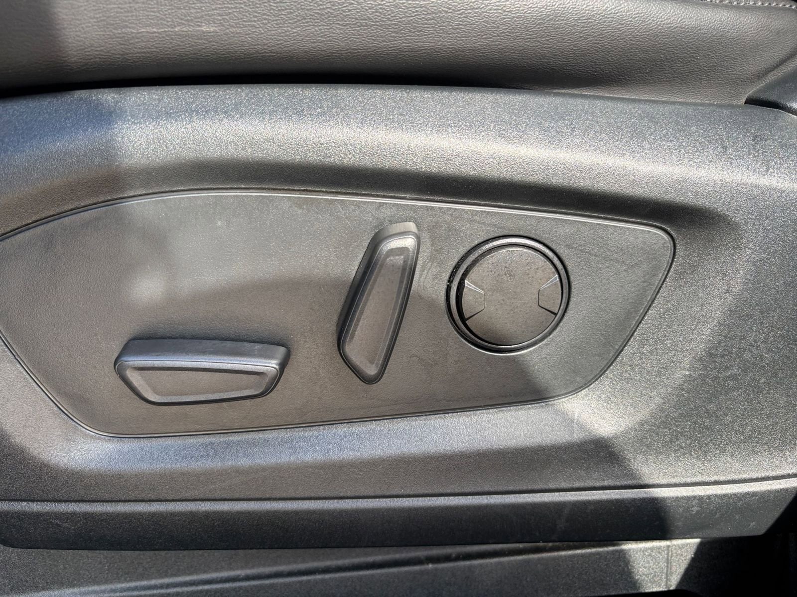 Thumbnail: 2023 Ford Explorer - 23