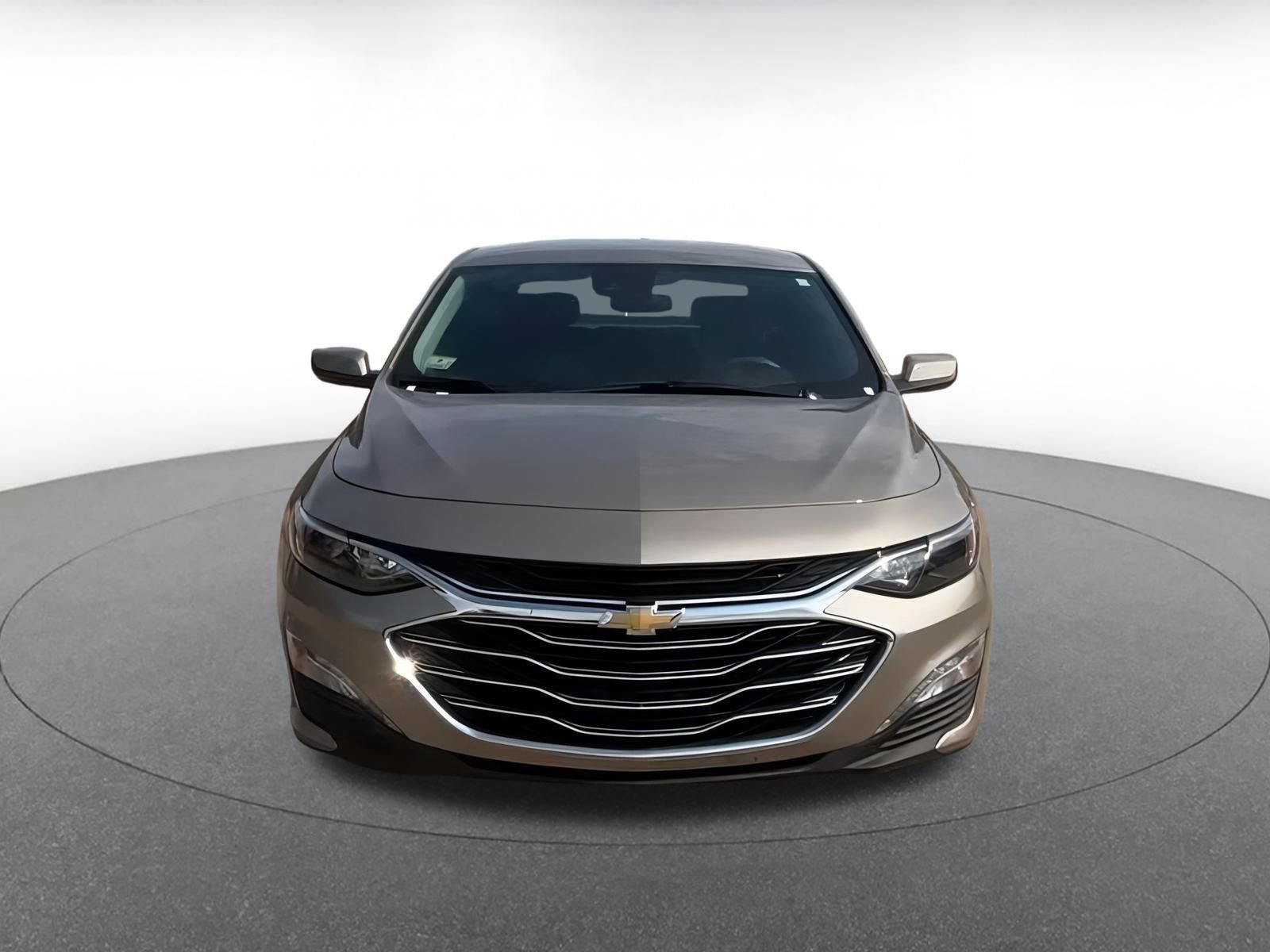 Thumbnail: 2024 Chevrolet Malibu - 3