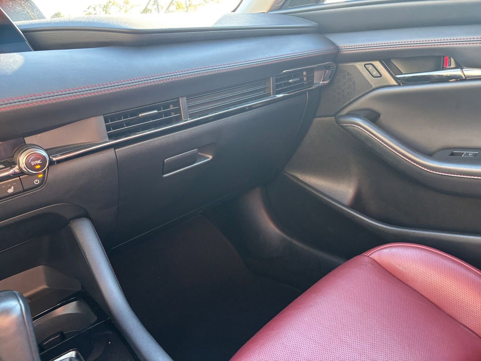 Thumbnail: 2025 Mazda Mazda3 - 33