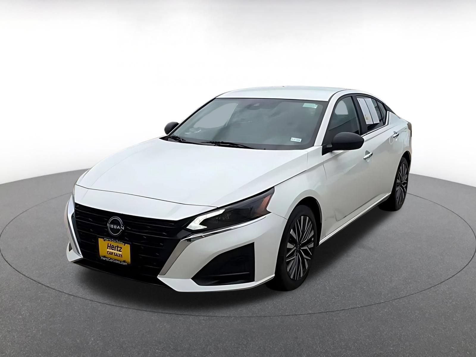 Thumbnail: 2025 Nissan Altima - 5