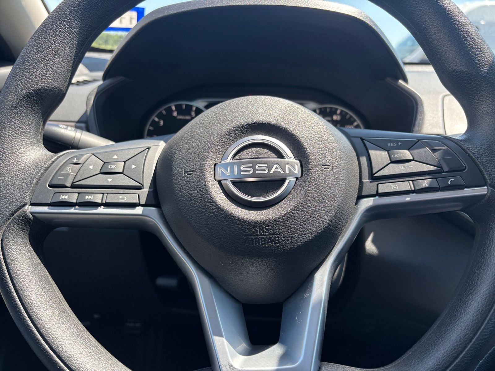 Thumbnail: 2025 Nissan Altima - 28