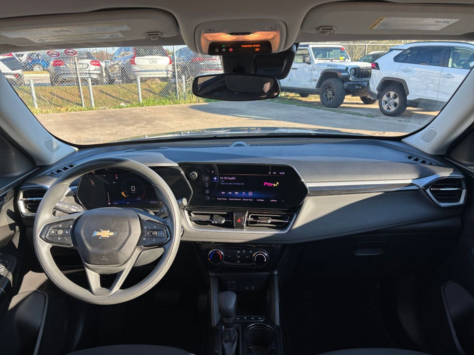 Thumbnail: 2025 Chevrolet TrailBlazer - 31