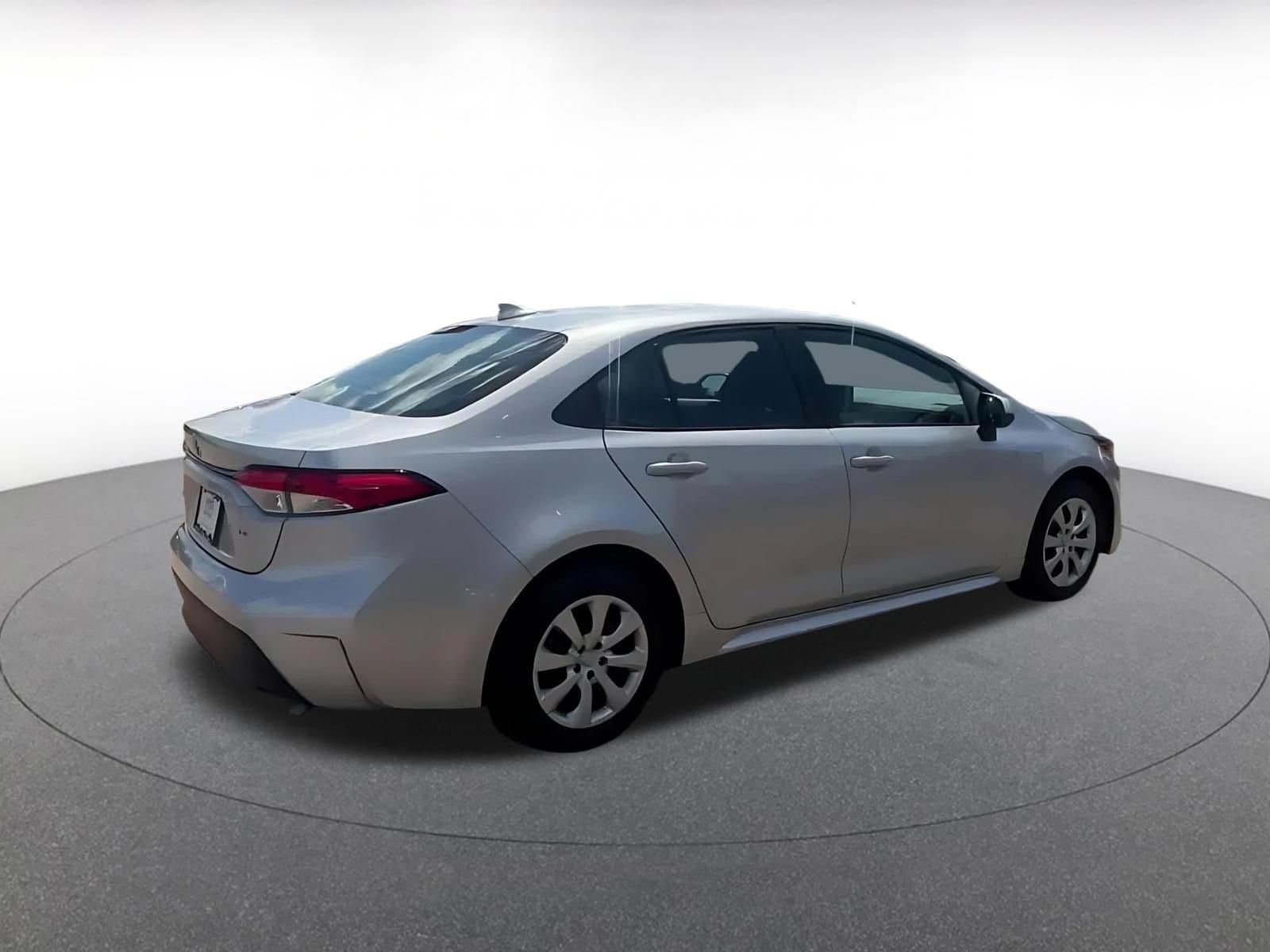 Thumbnail: 2025 Toyota Corolla - 14