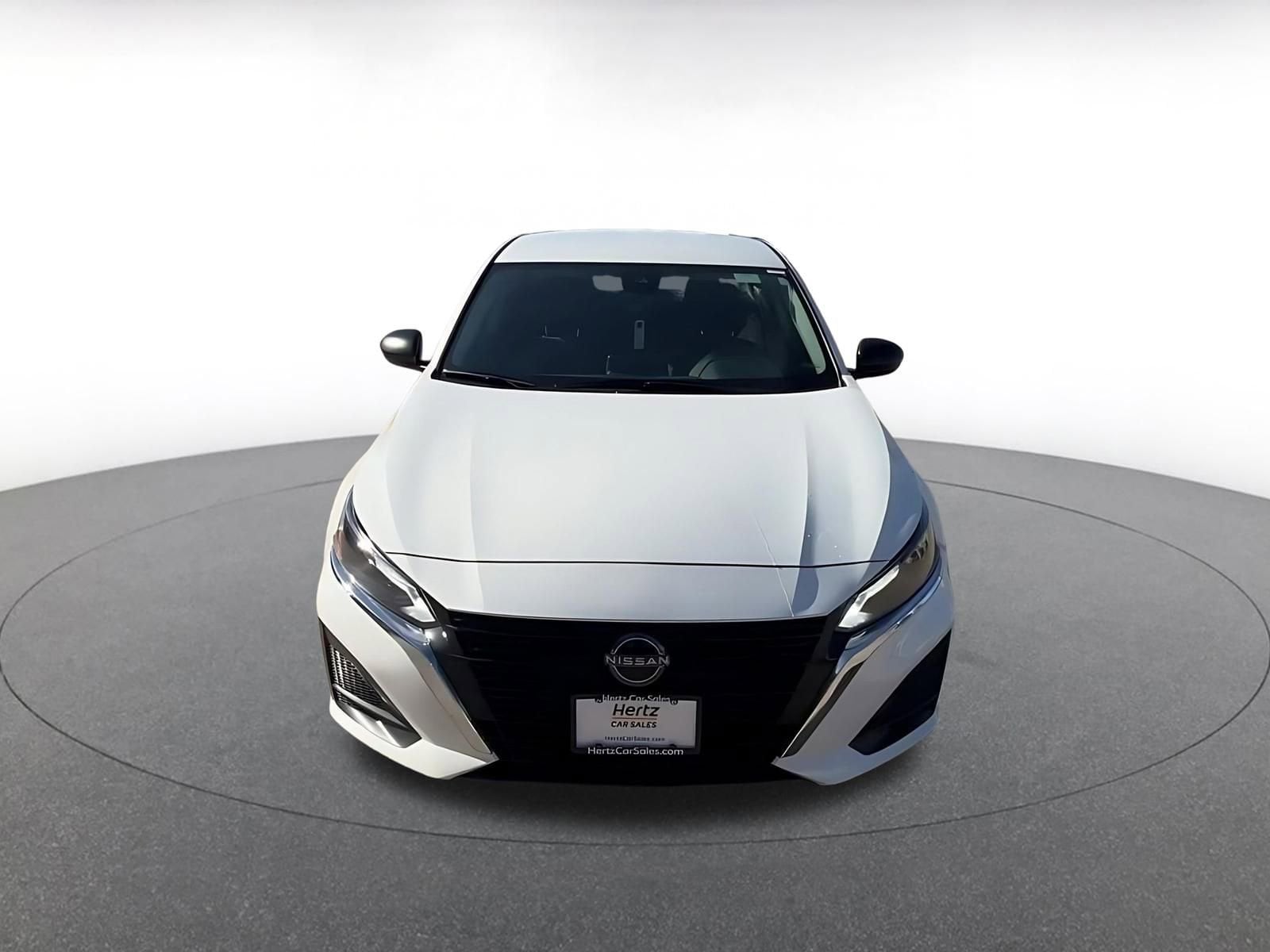 Thumbnail: 2025 Nissan Altima - 4