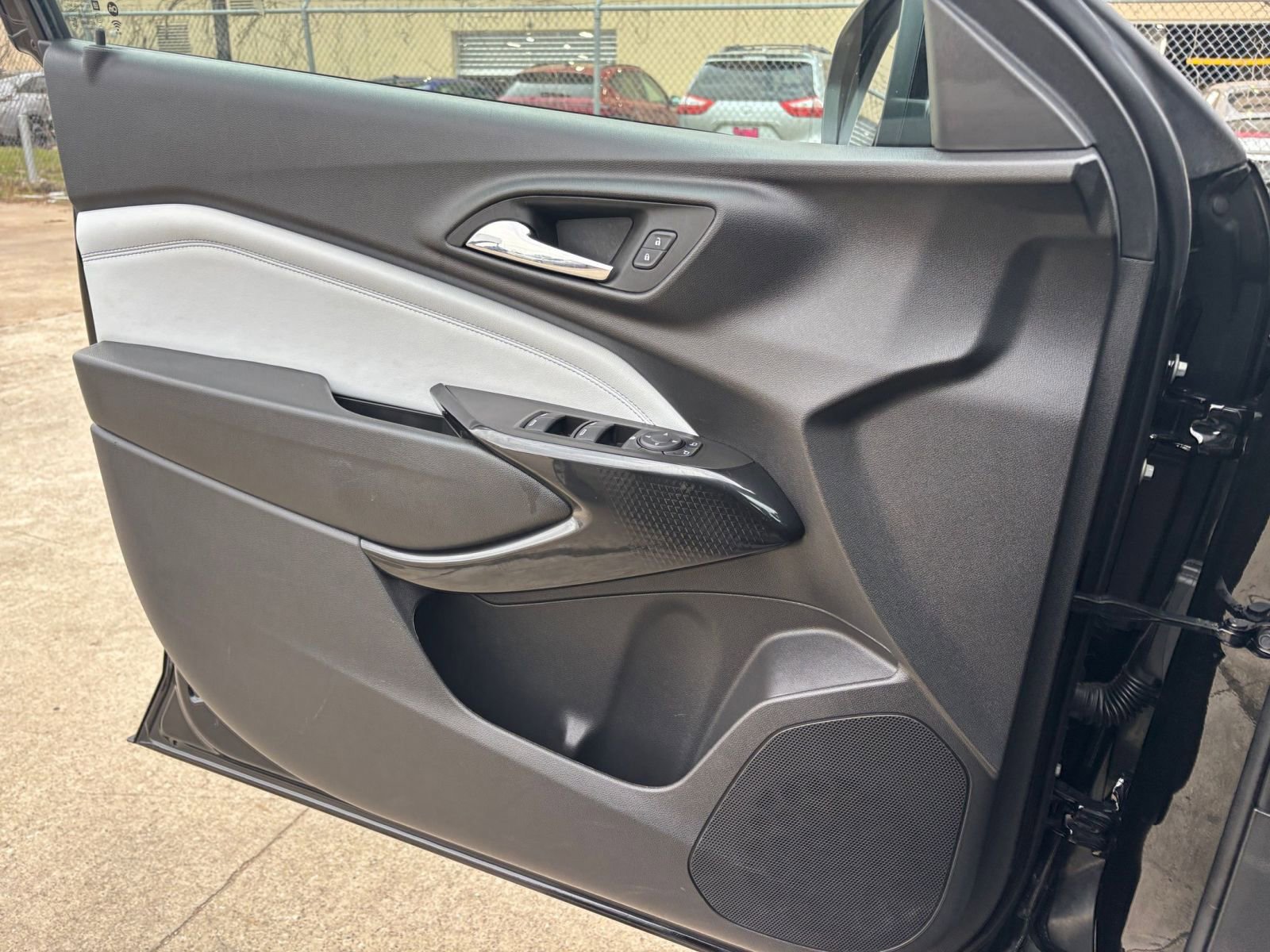 Thumbnail: 2025 Chevrolet Trax - 20