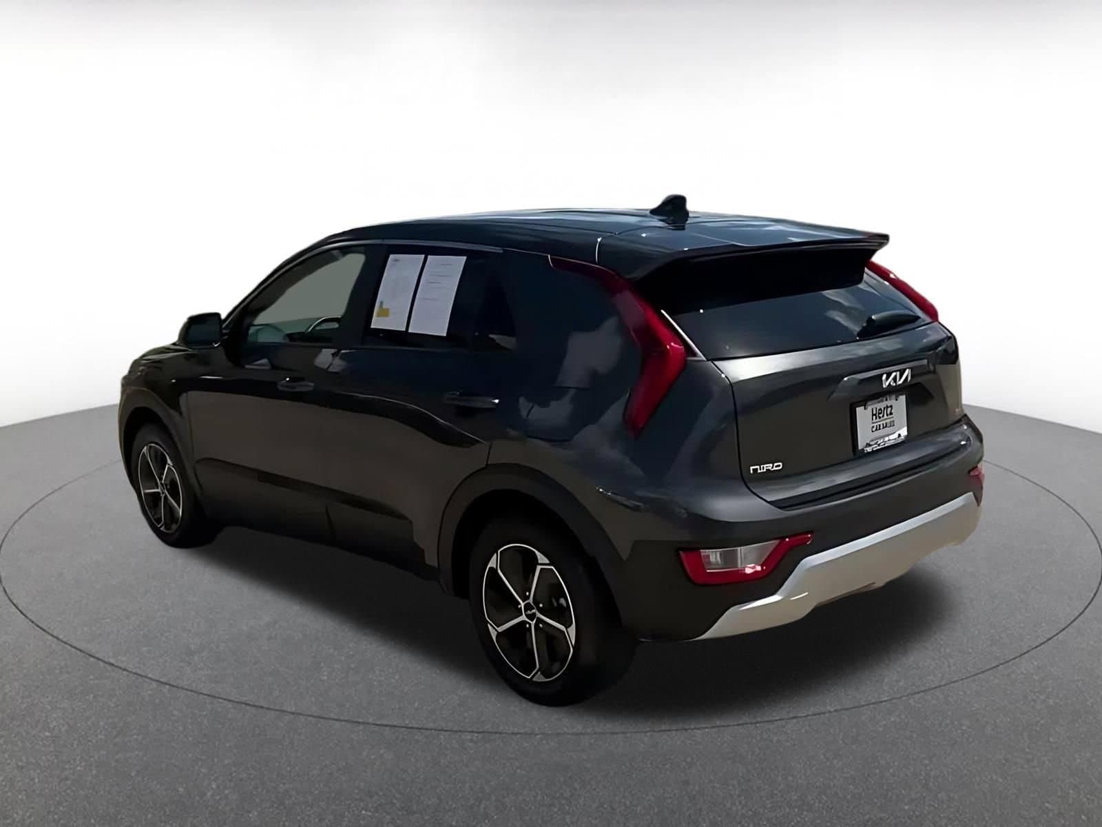 Thumbnail: 2026 Kia Niro - 9