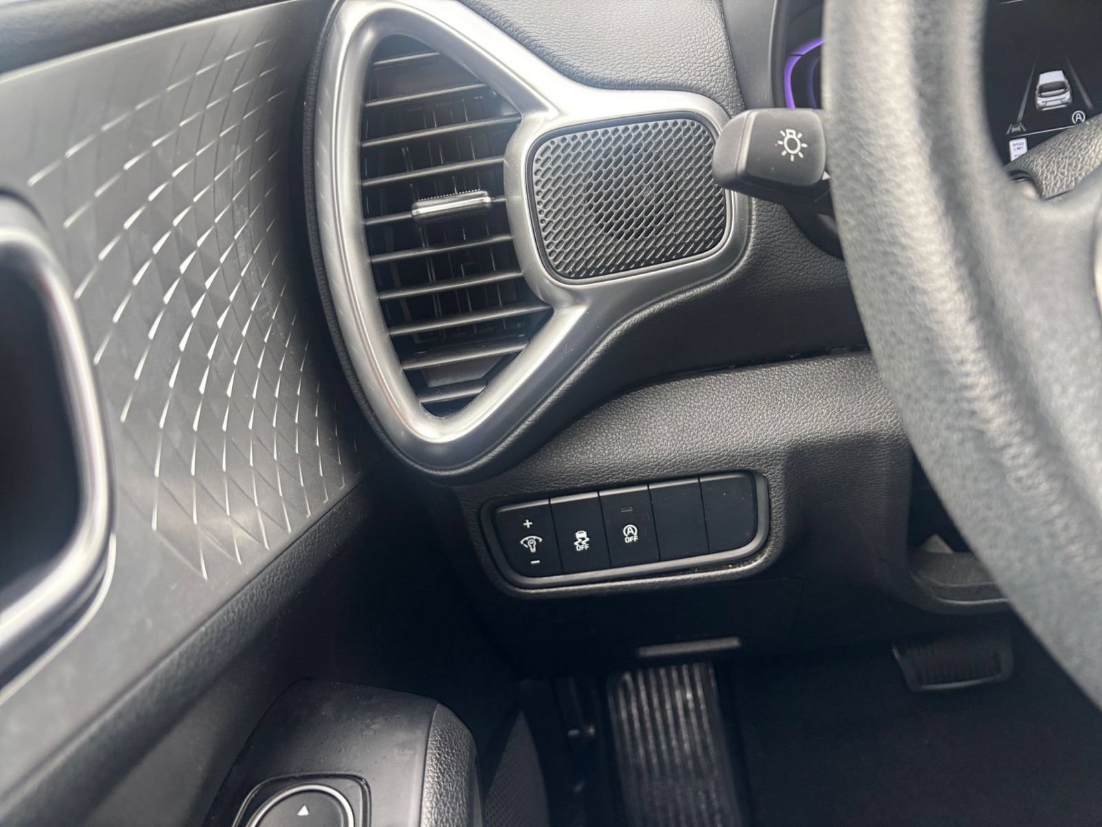 Thumbnail: 2025 Kia Soul - 32