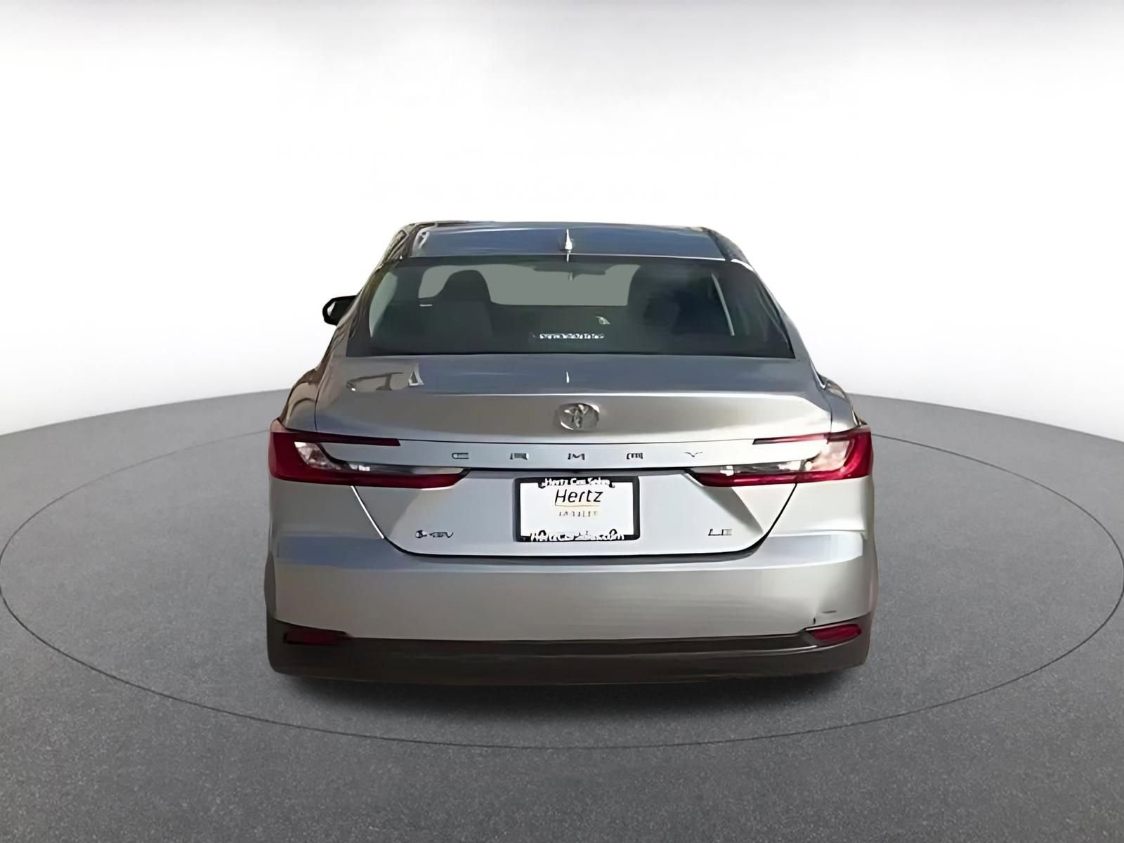 Thumbnail: 2025 Toyota Camry - 10