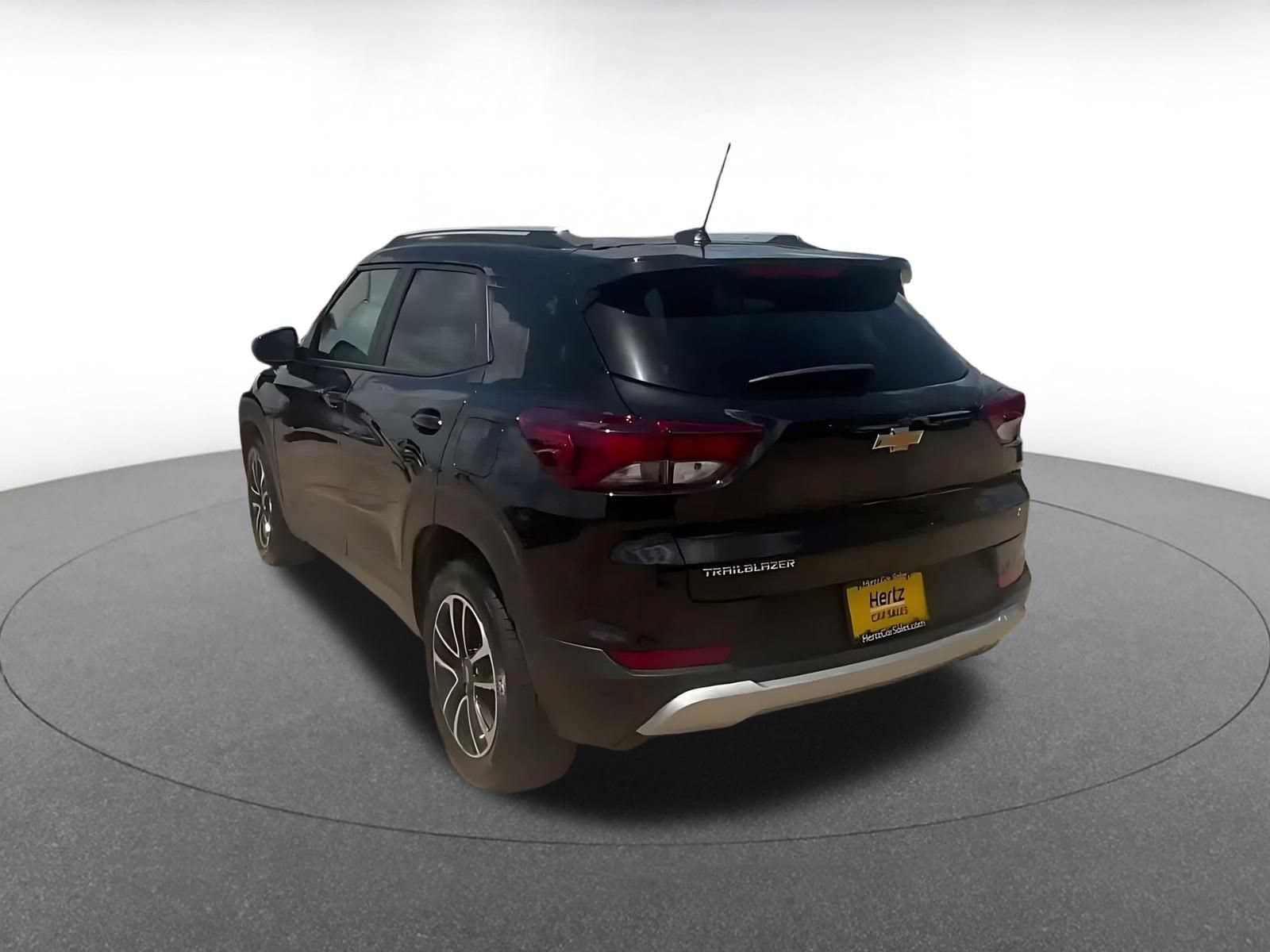 Thumbnail: 2025 Chevrolet TrailBlazer - 9