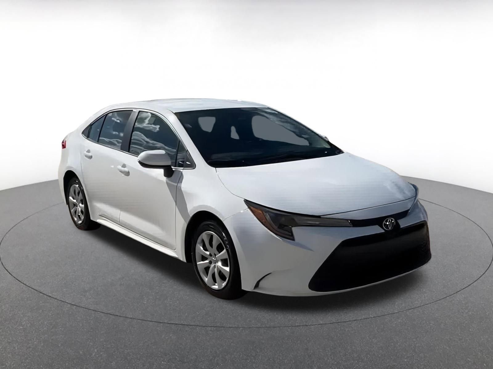 Thumbnail: 2025 Toyota Corolla - 3
