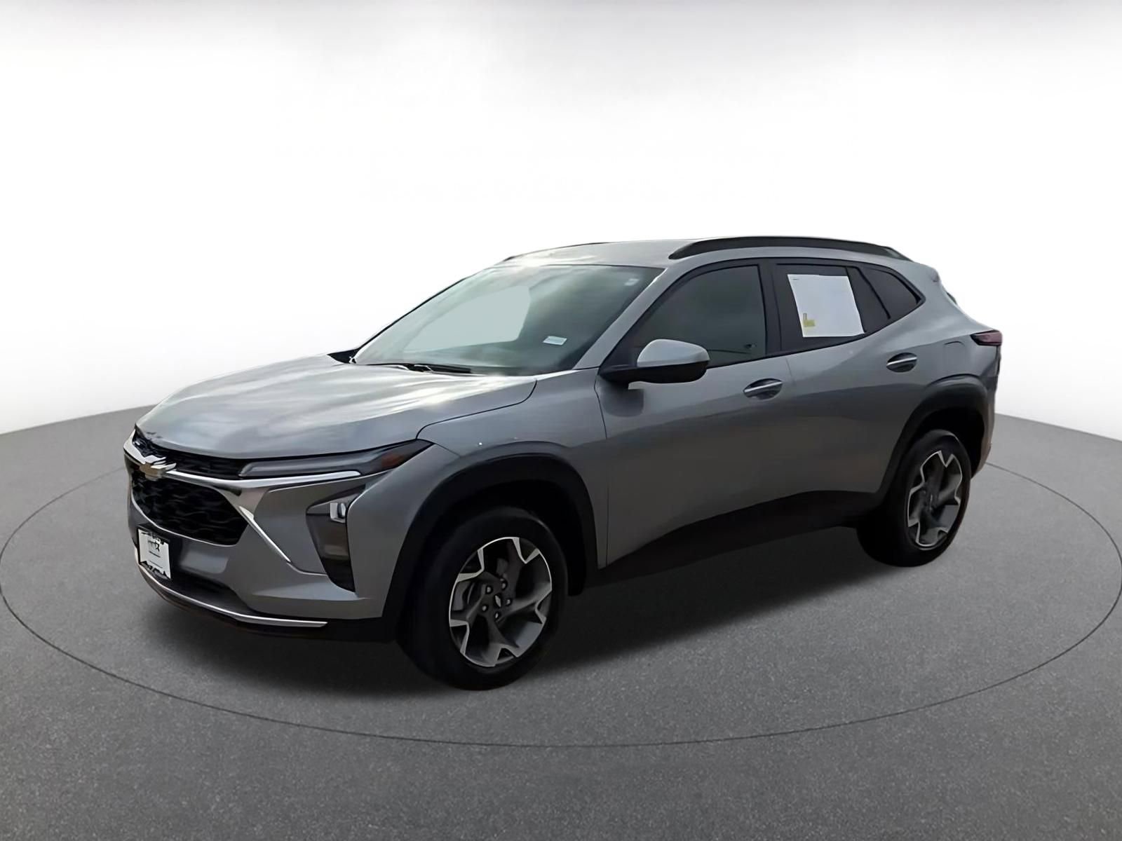 Thumbnail: 2025 Chevrolet Trax - 8