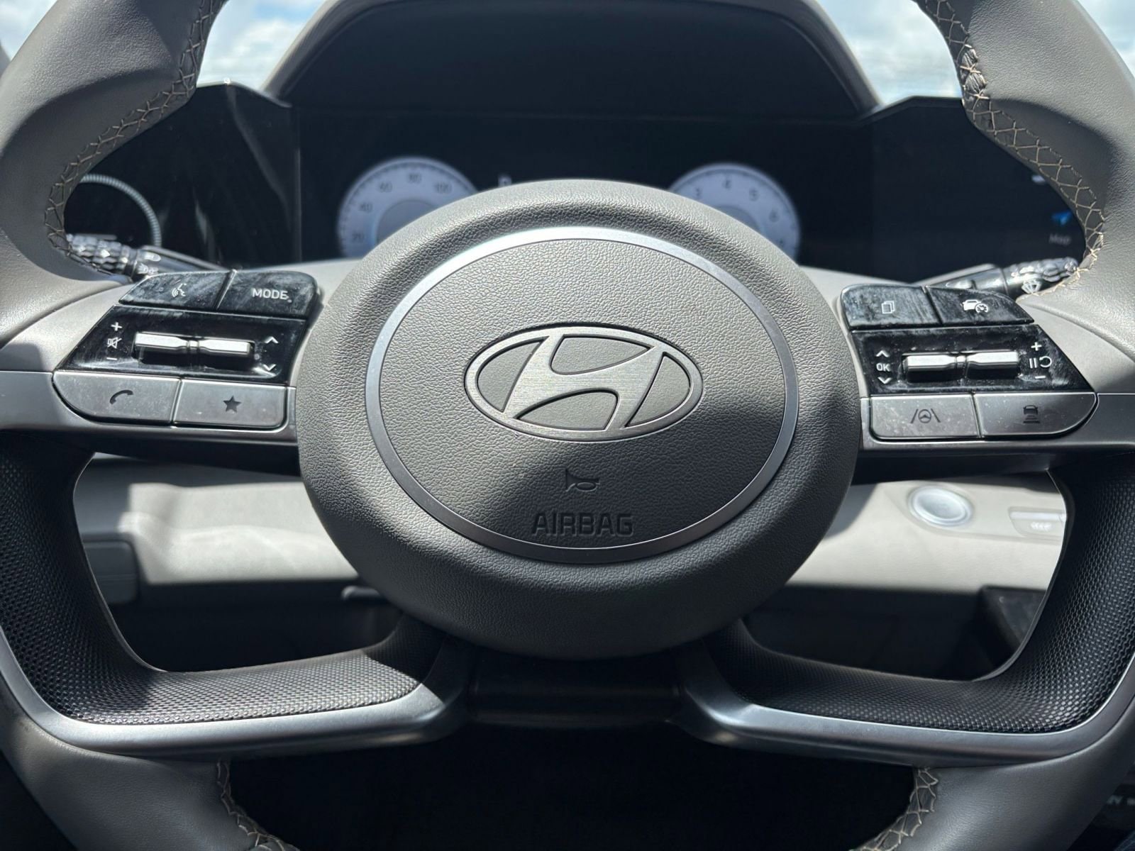 Thumbnail: 2025 Hyundai Elantra - 28