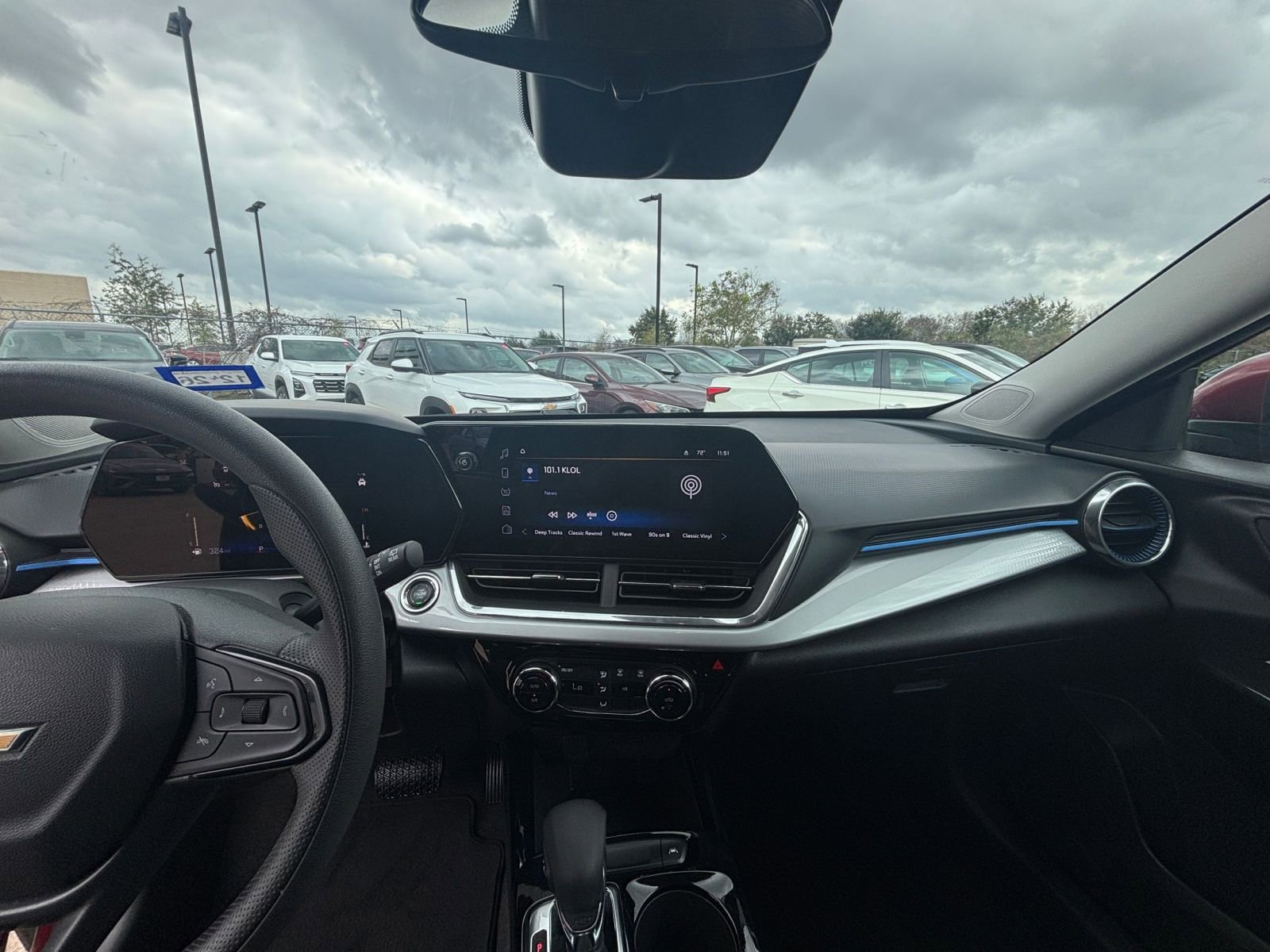 Thumbnail: 2025 Chevrolet Trax - 31