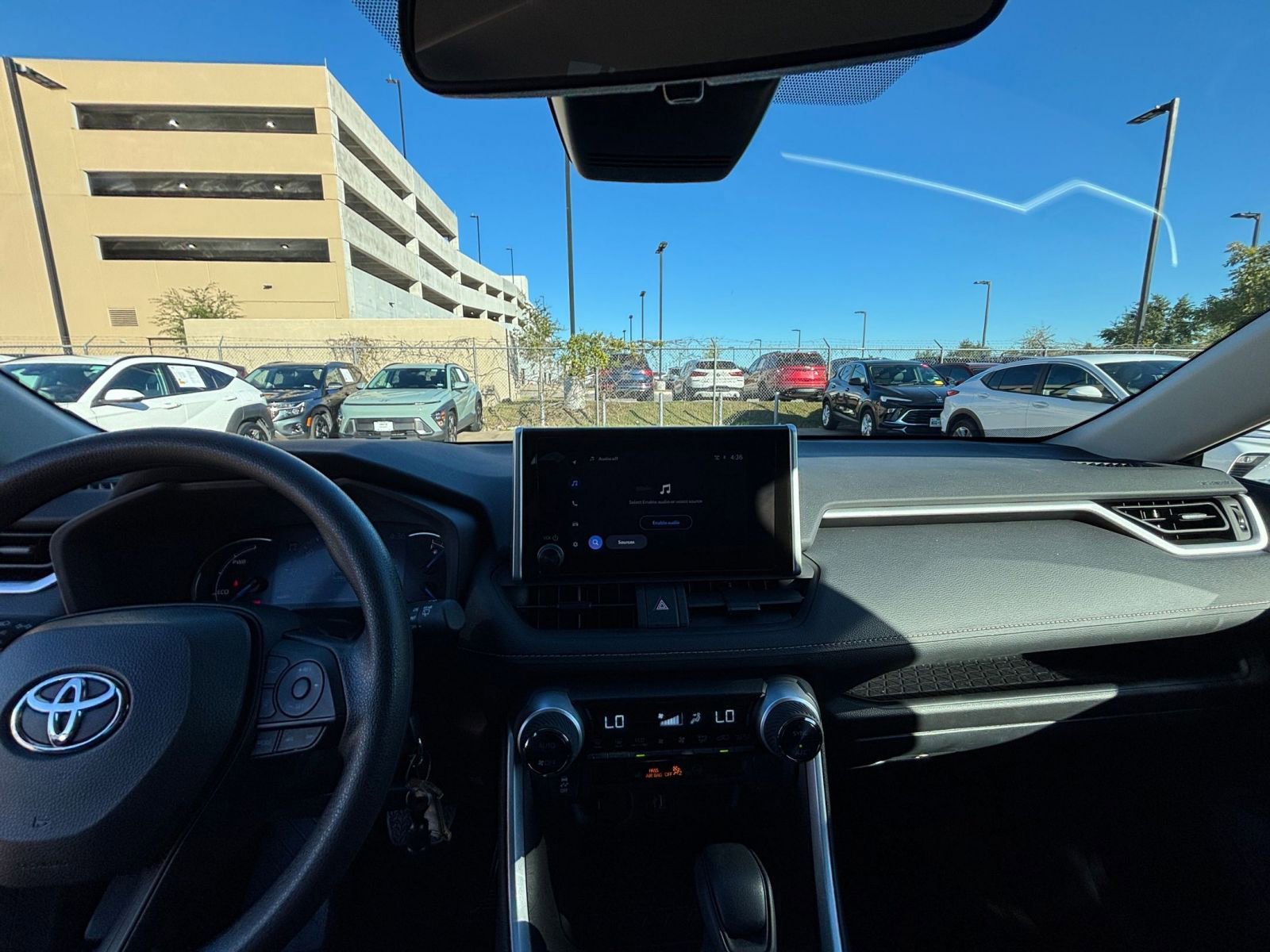 Thumbnail: 2025 Toyota RAV4 - 31