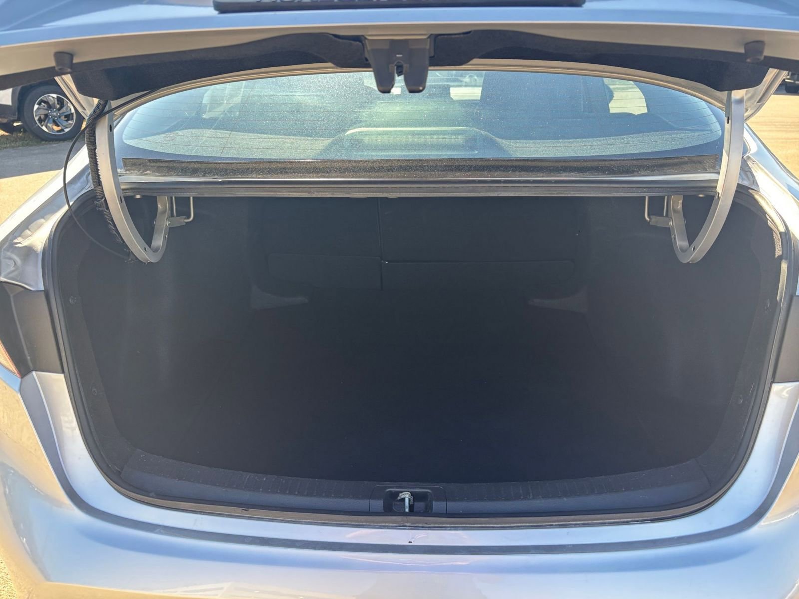 Thumbnail: 2025 Toyota Corolla - 30