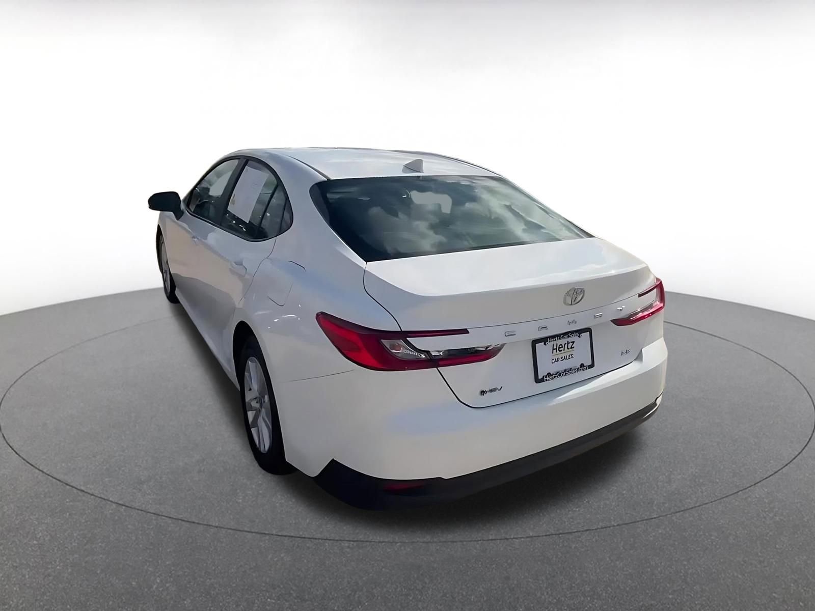 Thumbnail: 2025 Toyota Camry - 11