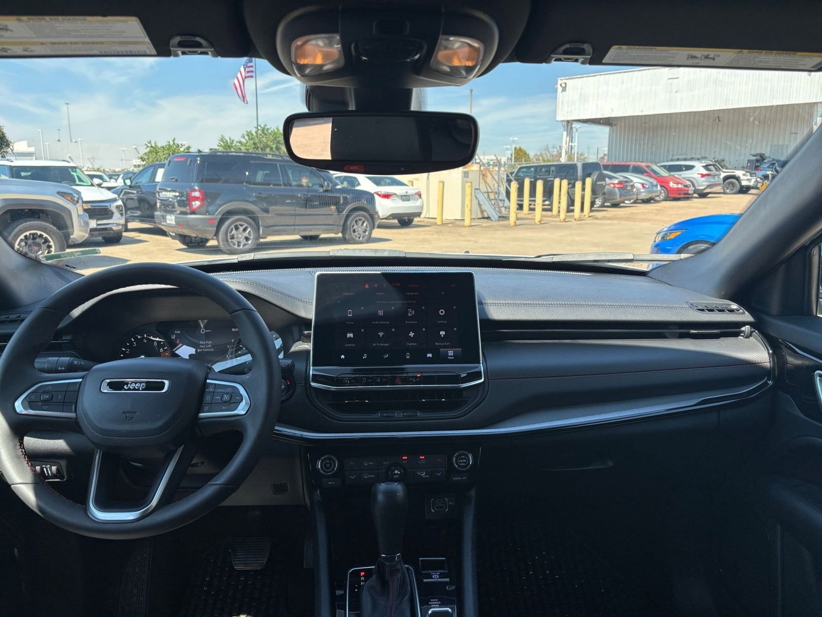 Thumbnail: 2025 Jeep Compass - 32