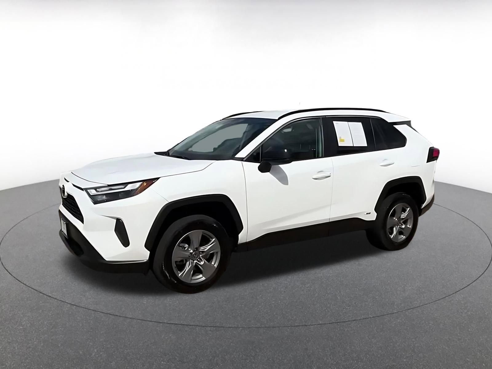 Thumbnail: 2025 Toyota RAV4 - 8