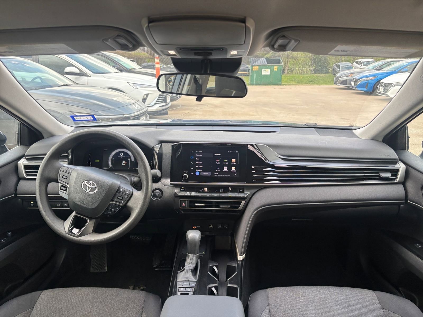 Thumbnail: 2025 Toyota Camry - 32