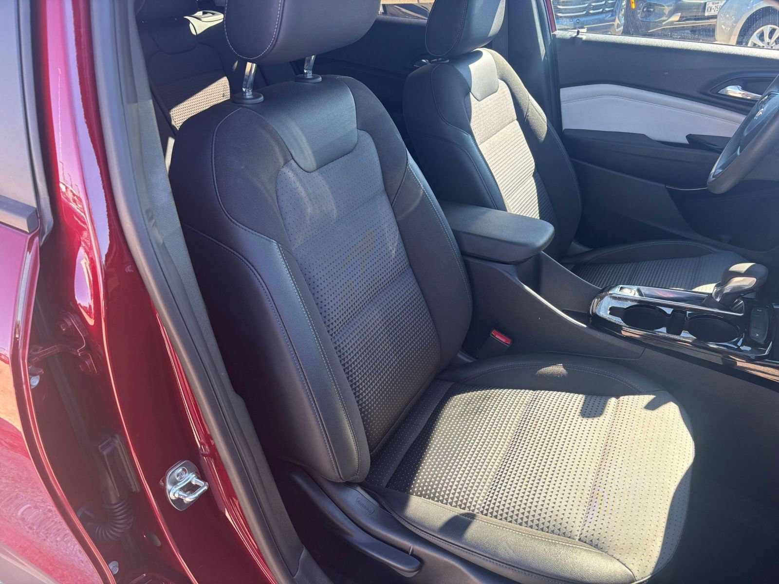 Thumbnail: 2025 Chevrolet Trax - 34