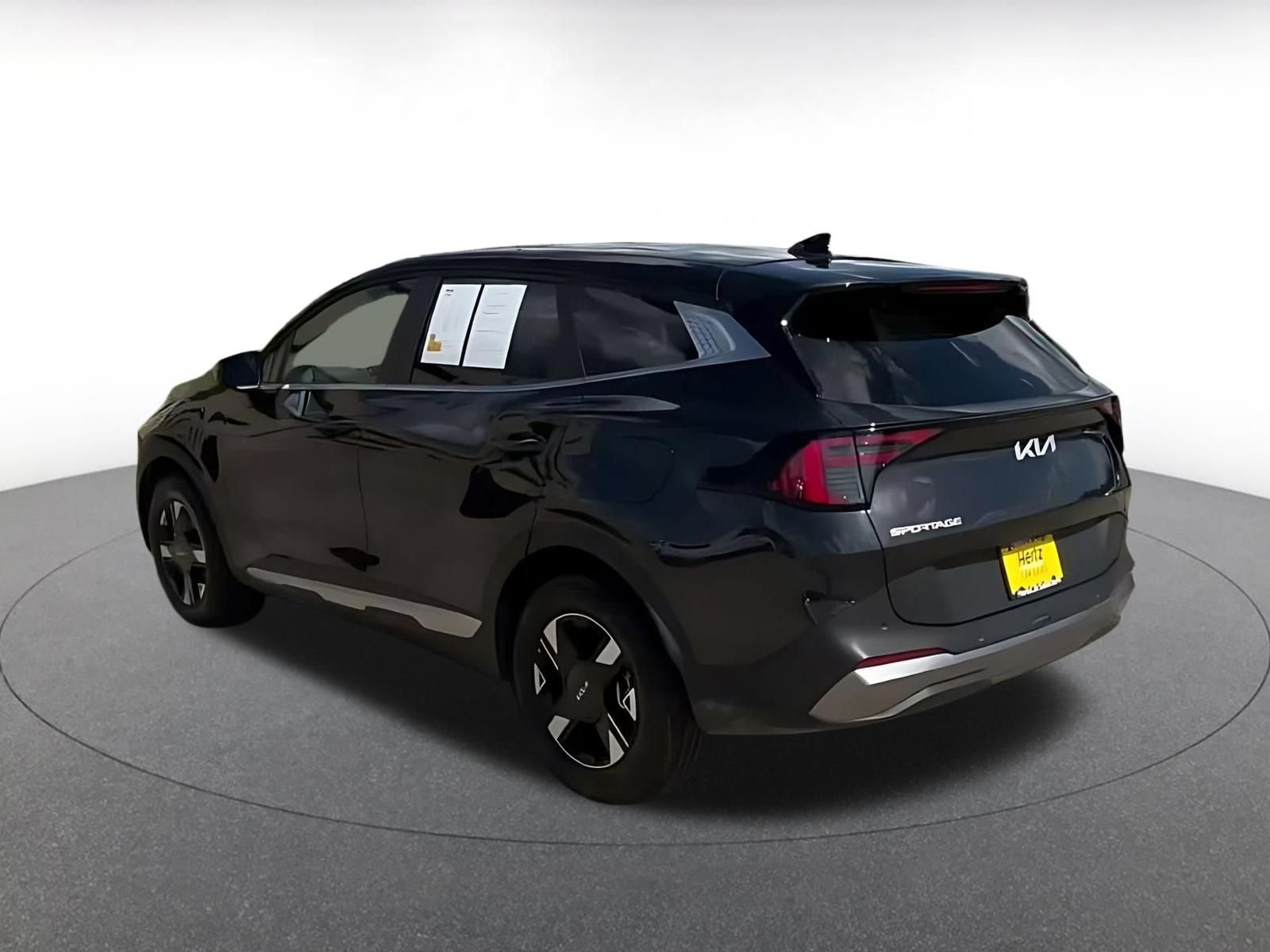 Thumbnail: 2026 Kia Sportage - 9