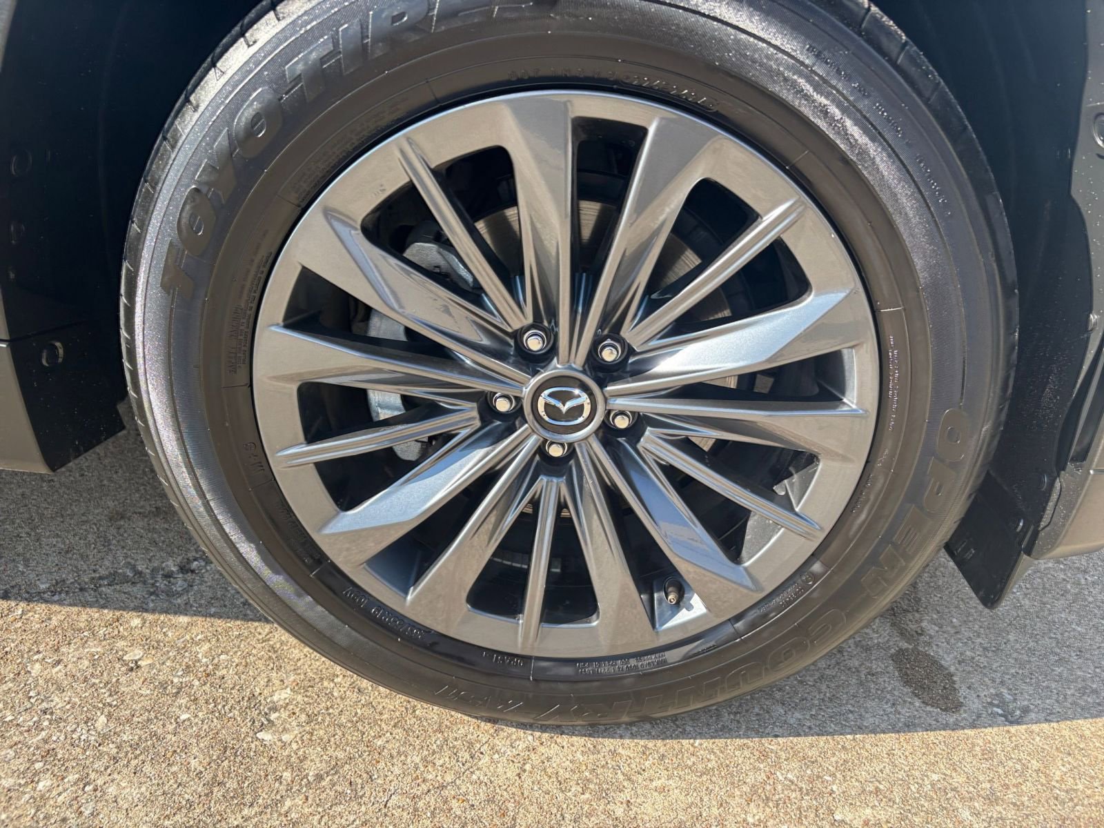 Thumbnail: 2025 Mazda CX-70 - 32