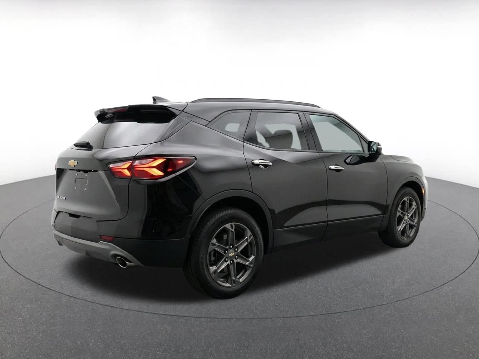 Thumbnail: 2025 Chevrolet Blazer - 8