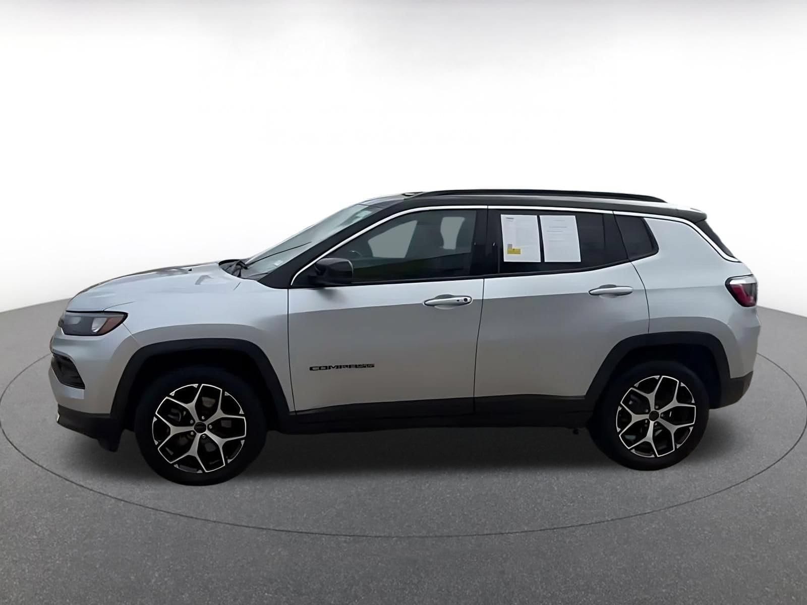 Thumbnail: 2025 Jeep Compass - 9