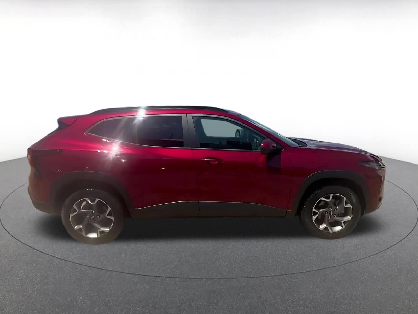 Thumbnail: 2025 Chevrolet Trax - 16