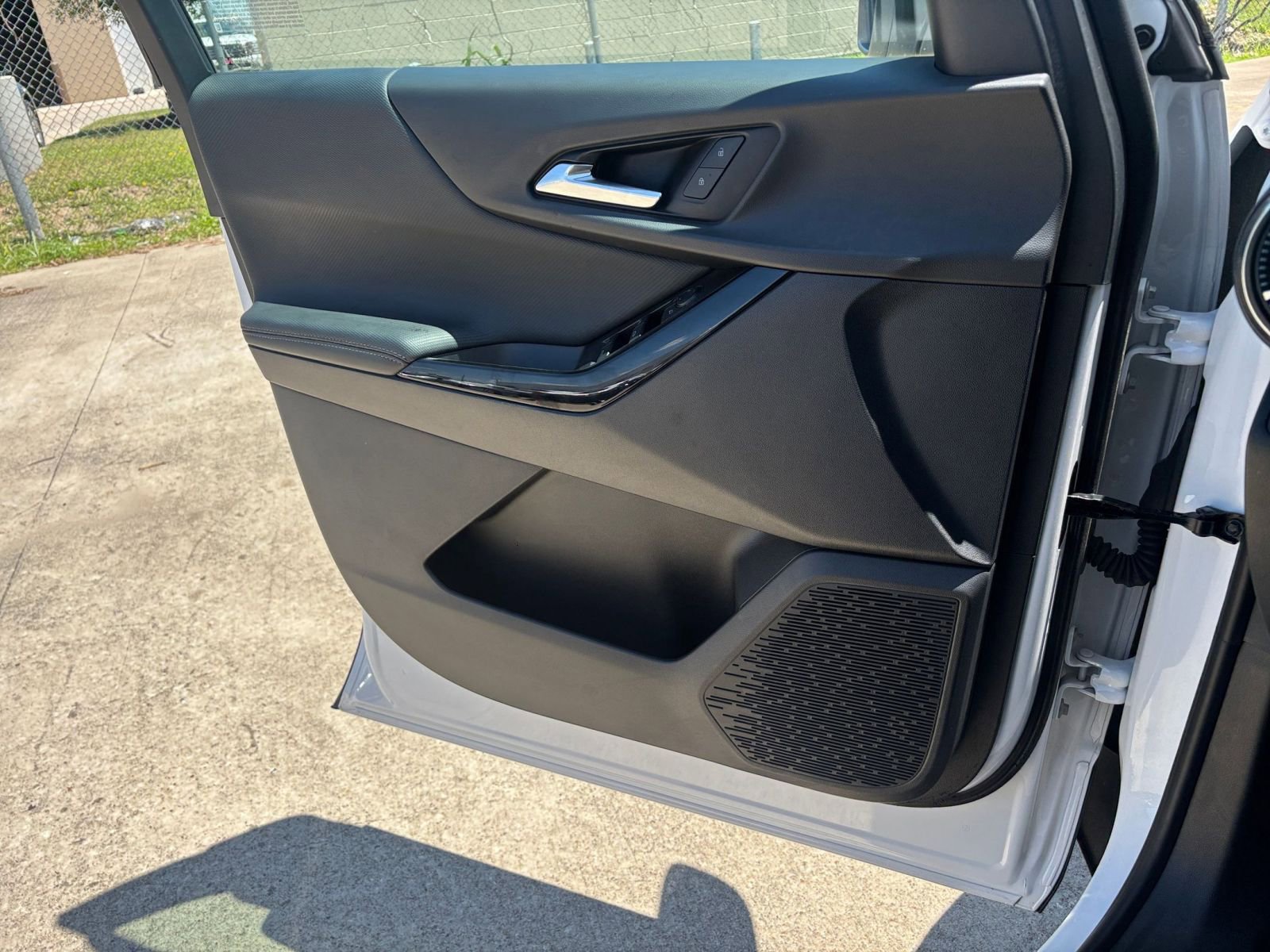 Thumbnail: 2025 Chevrolet Equinox - 18
