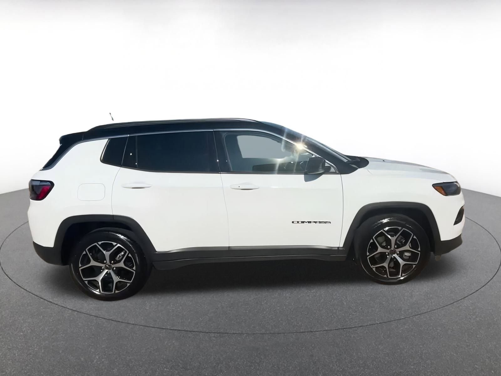 Thumbnail: 2025 Jeep Compass - 14