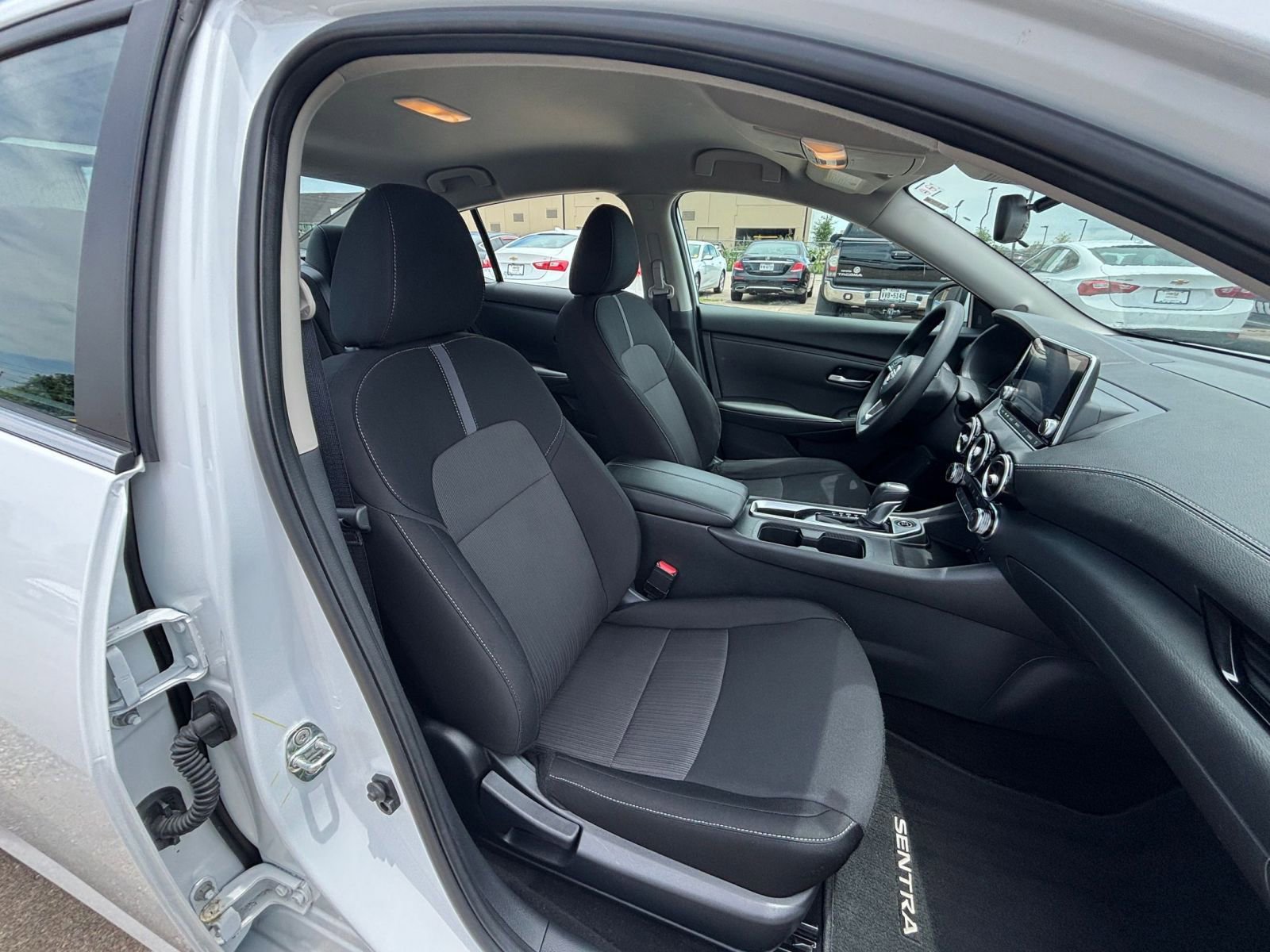 2024 Nissan Sentra SV 29