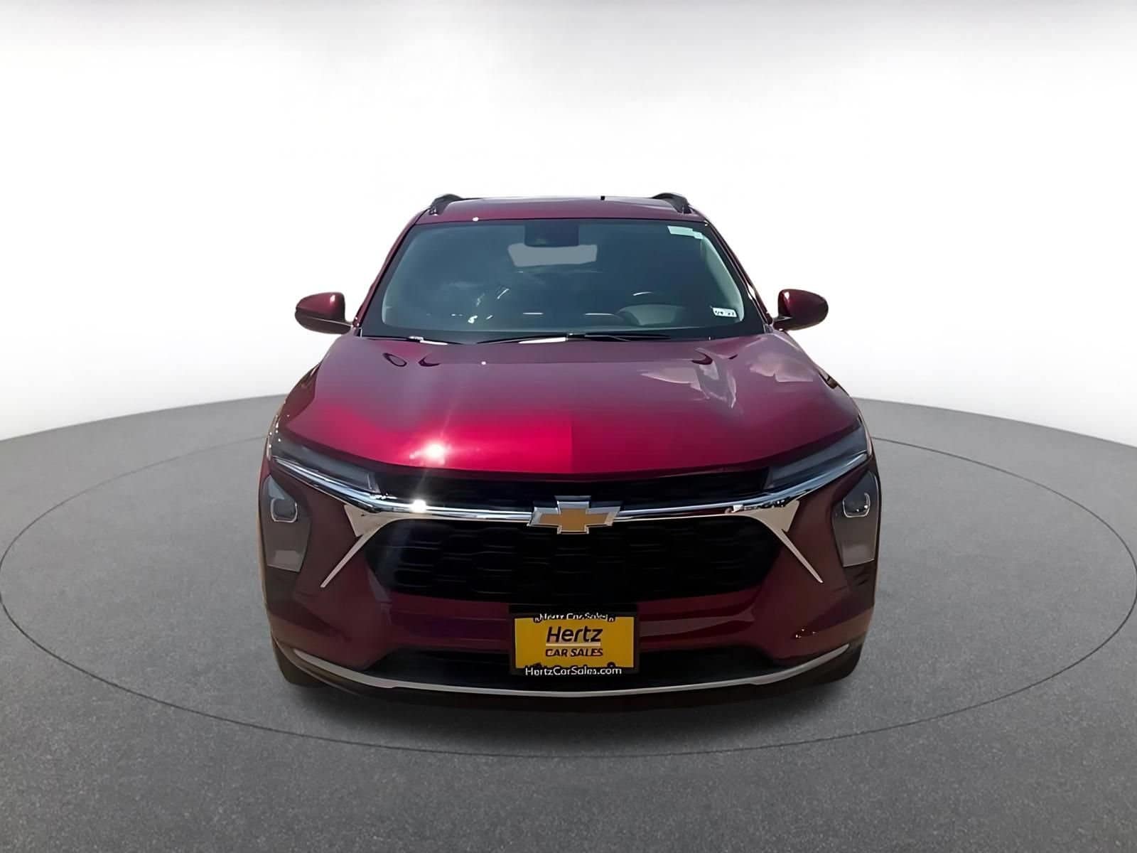 Thumbnail: 2025 Chevrolet Trax - 3